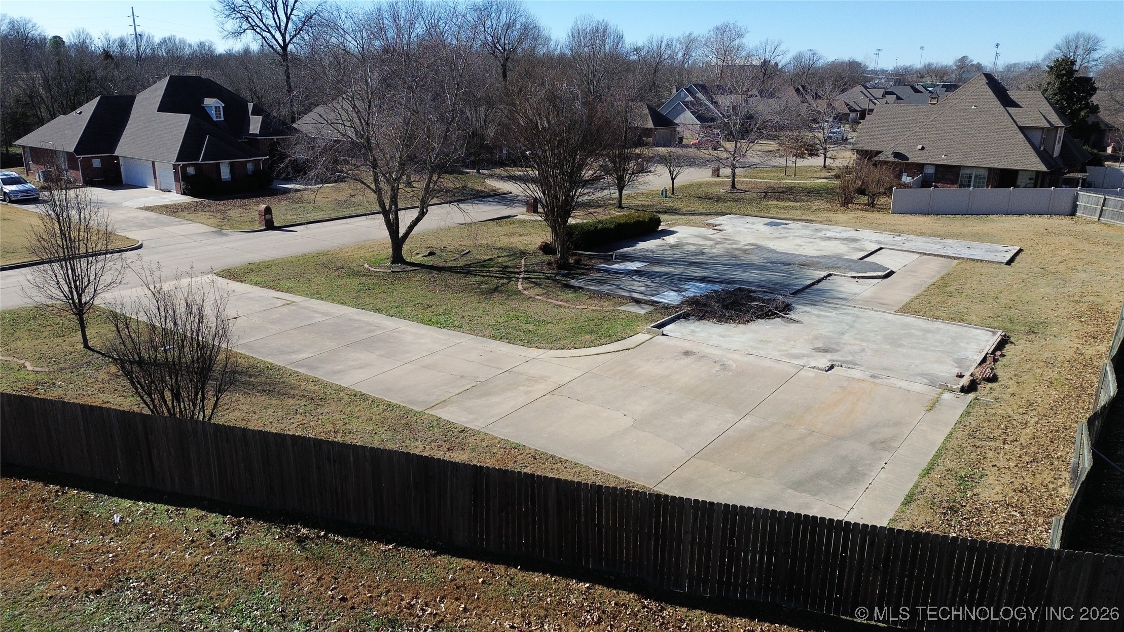 3404 Park Place North Property Photo 12