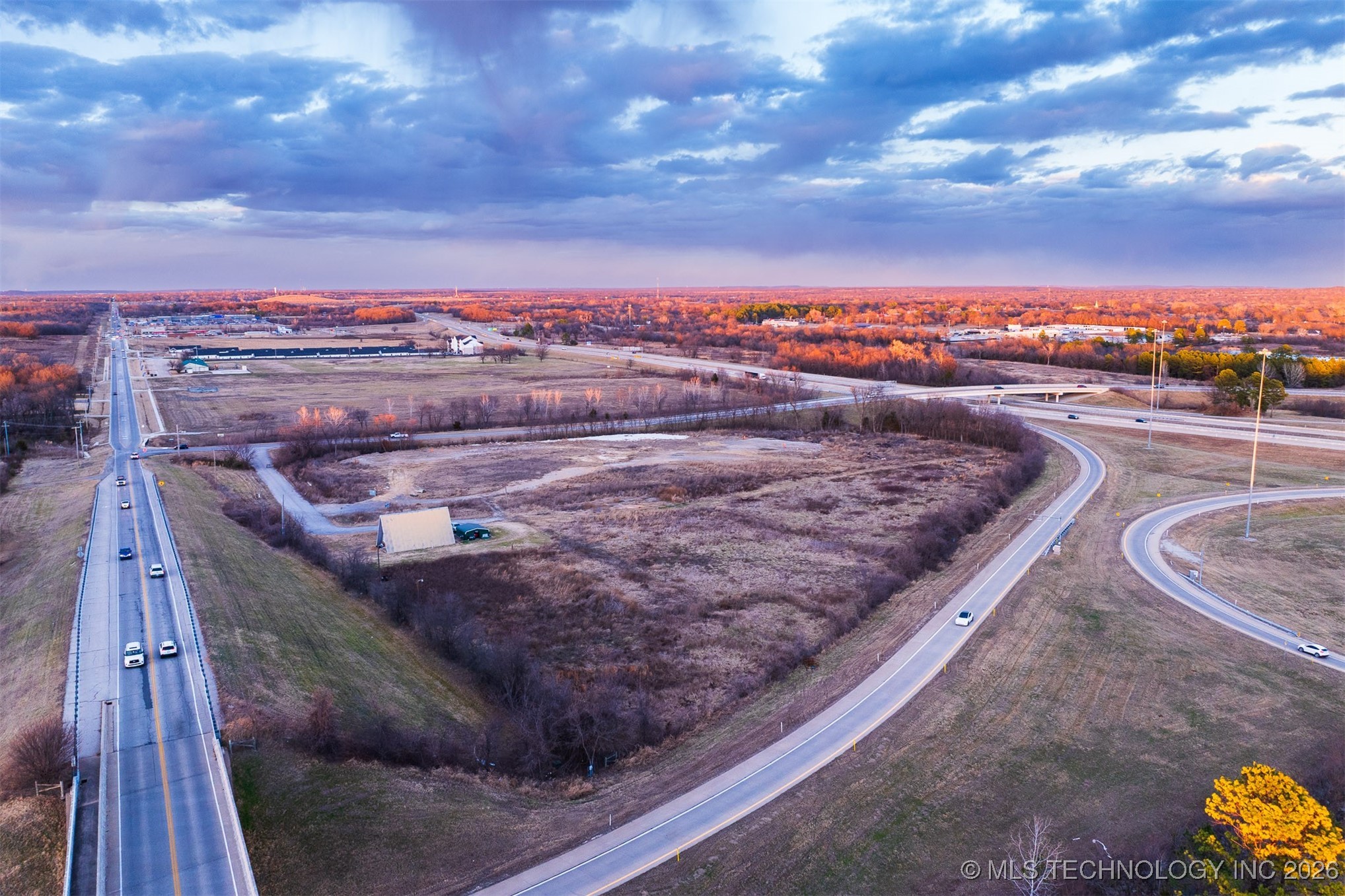 7911 S 209th East Avenue Property Photo 6