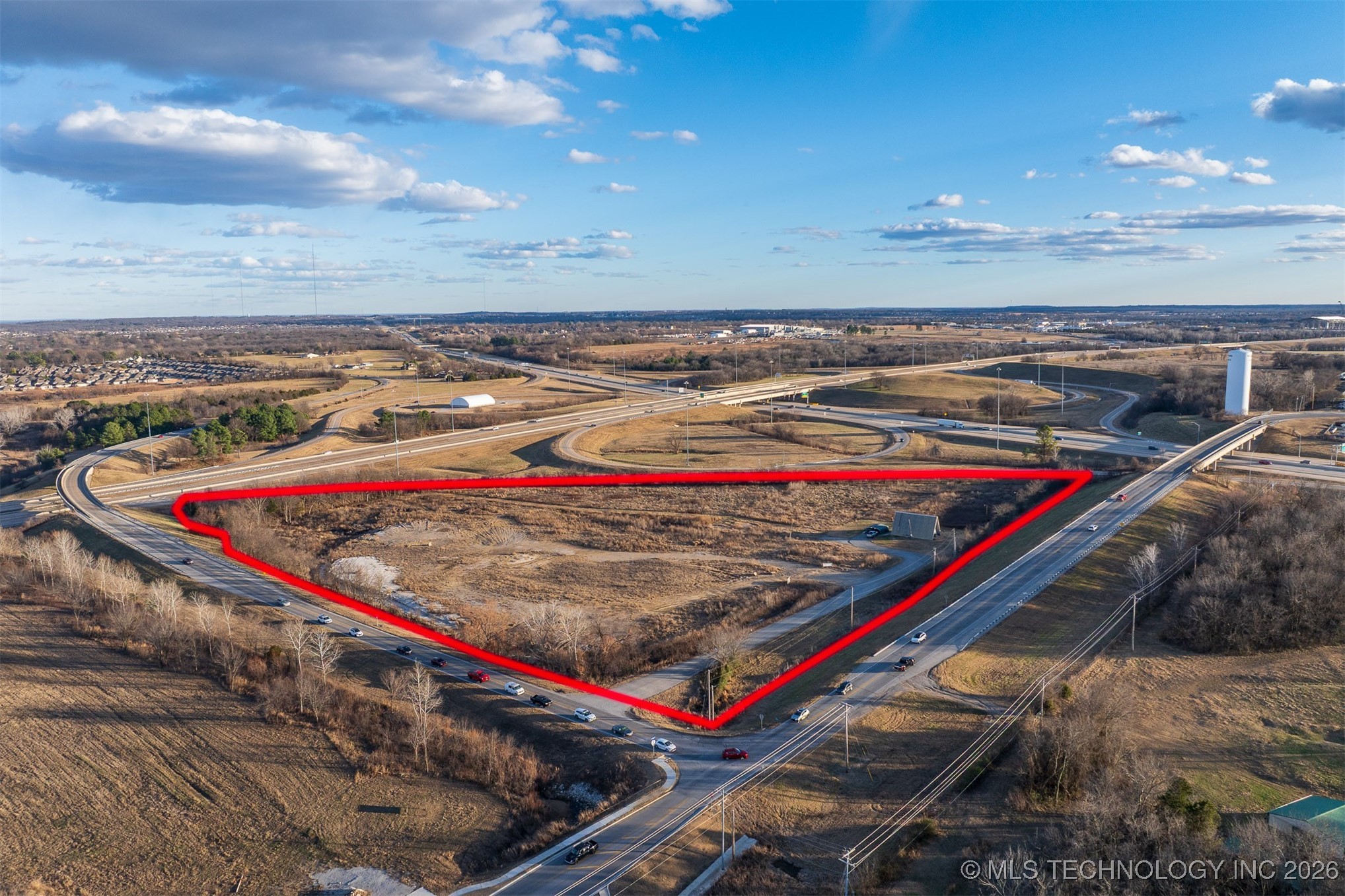 7911 S 209th East Avenue Property Photo 9