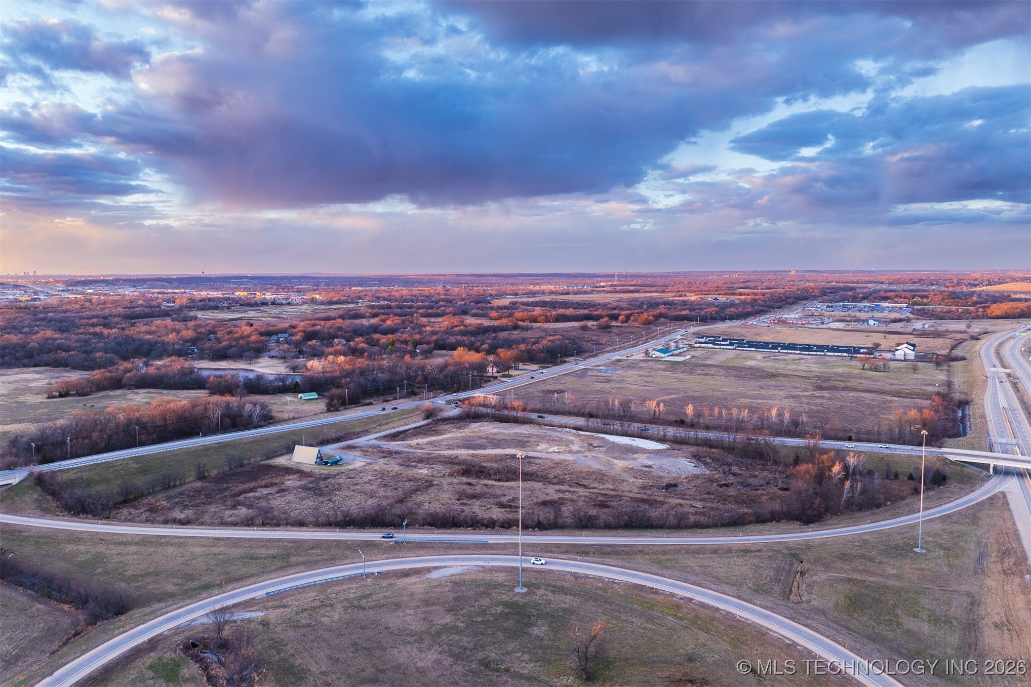 7911 S 209th East Avenue Property Photo 15