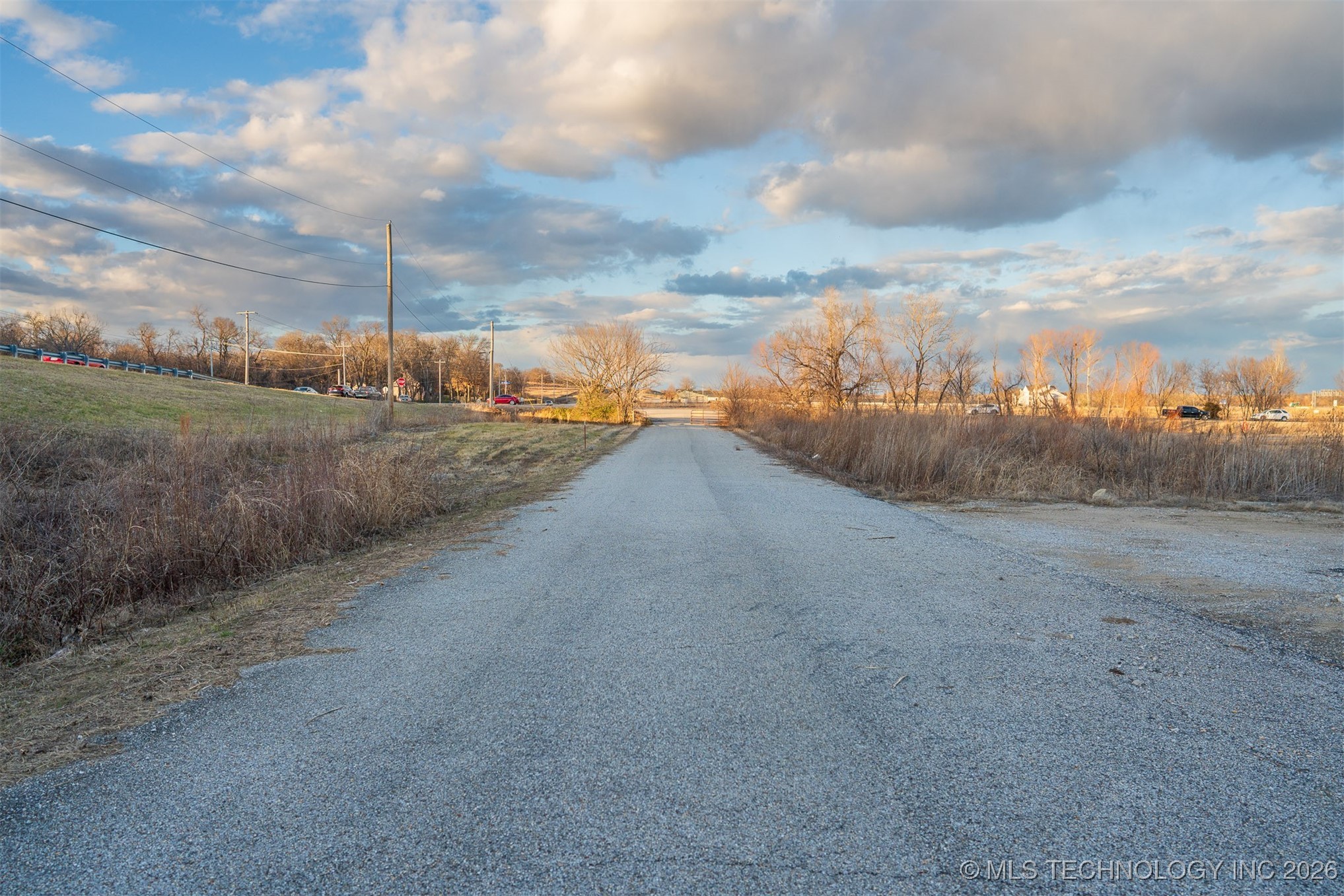 7911 S 209th East Avenue Property Photo 32