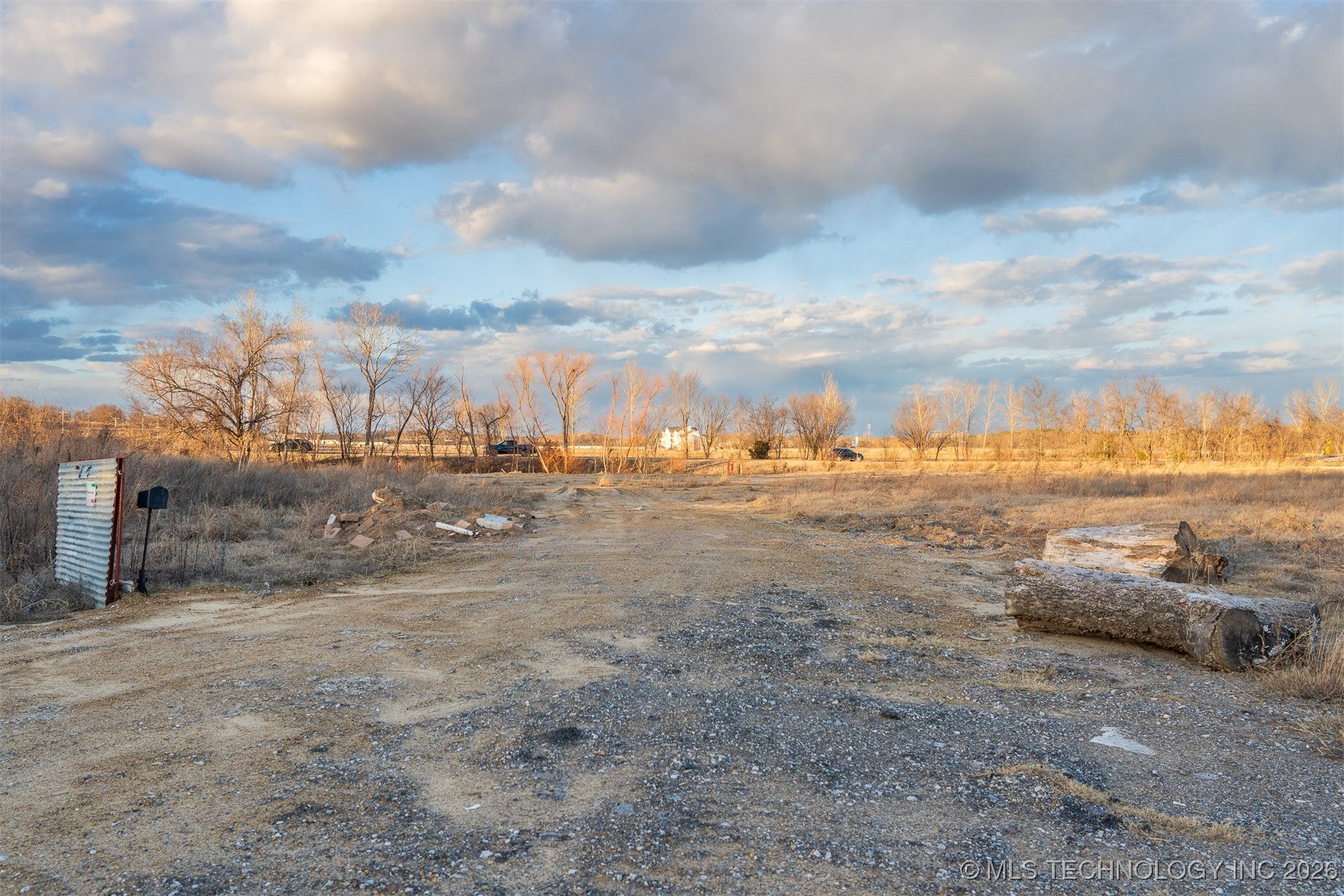 7911 S 209th East Avenue Property Photo 35