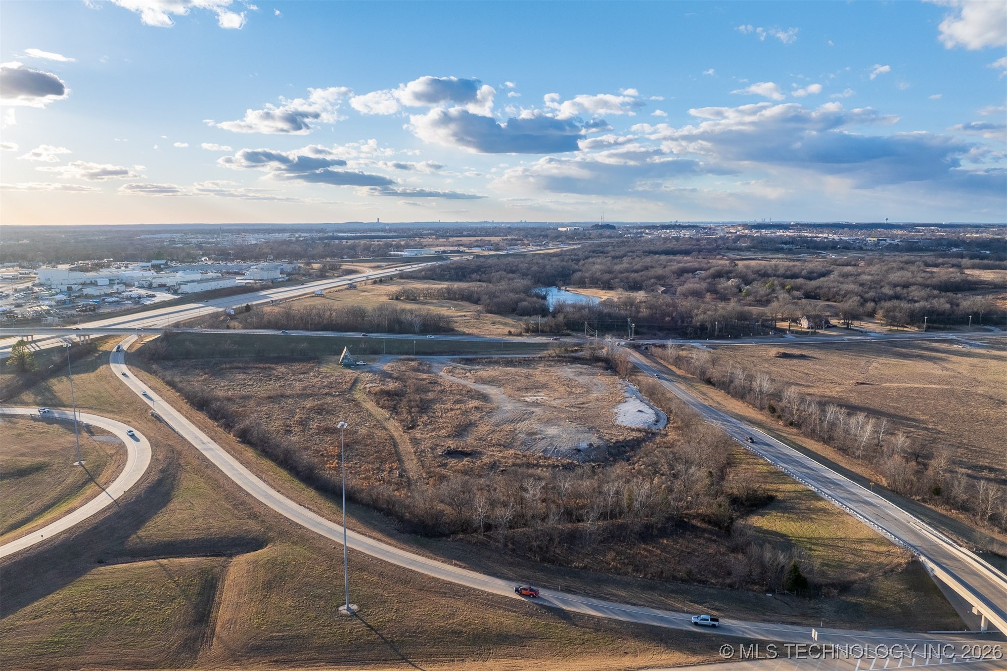 7911 S 209th East Avenue Property Photo 47