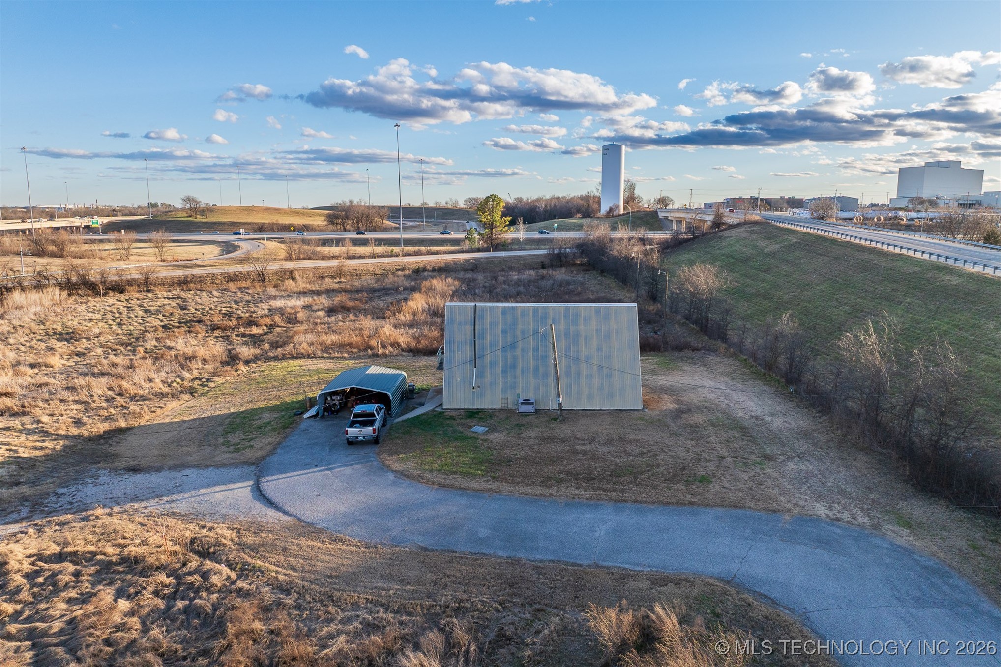 7911 S 209th East Avenue Property Photo 53
