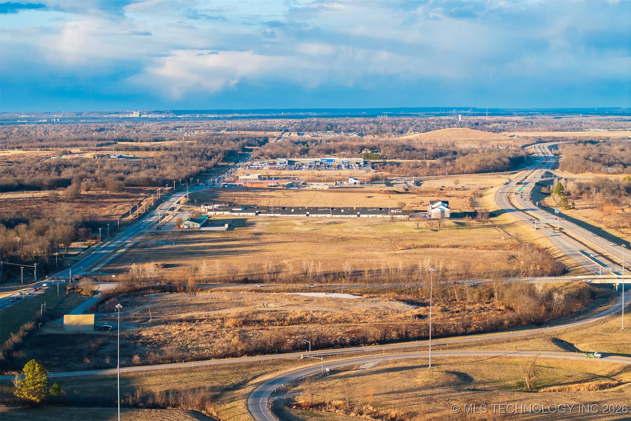 7911 S 209th East Avenue Property Photo 58