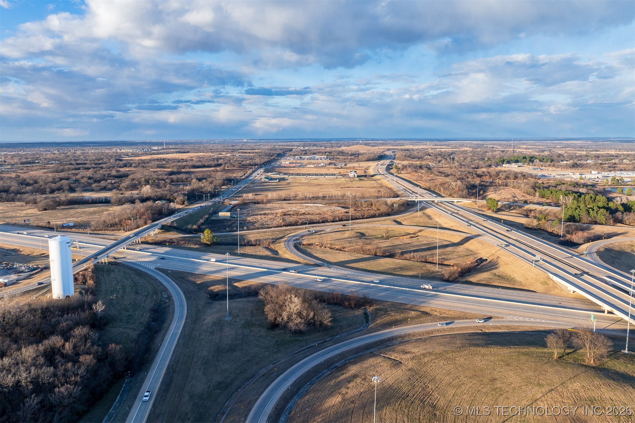 7911 S 209th East Avenue Property Photo 59