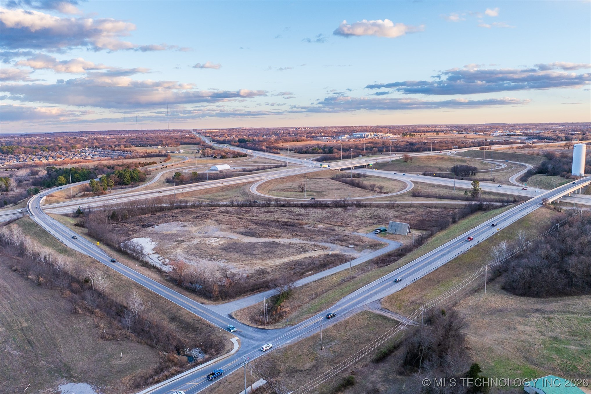7911 S 209th East Avenue Property Photo 63