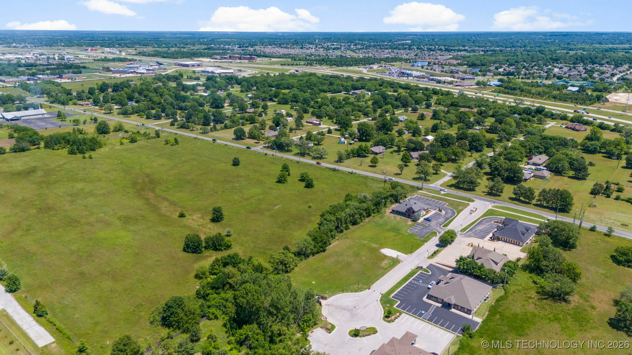 12805 E 101st Place North Property Photo 10