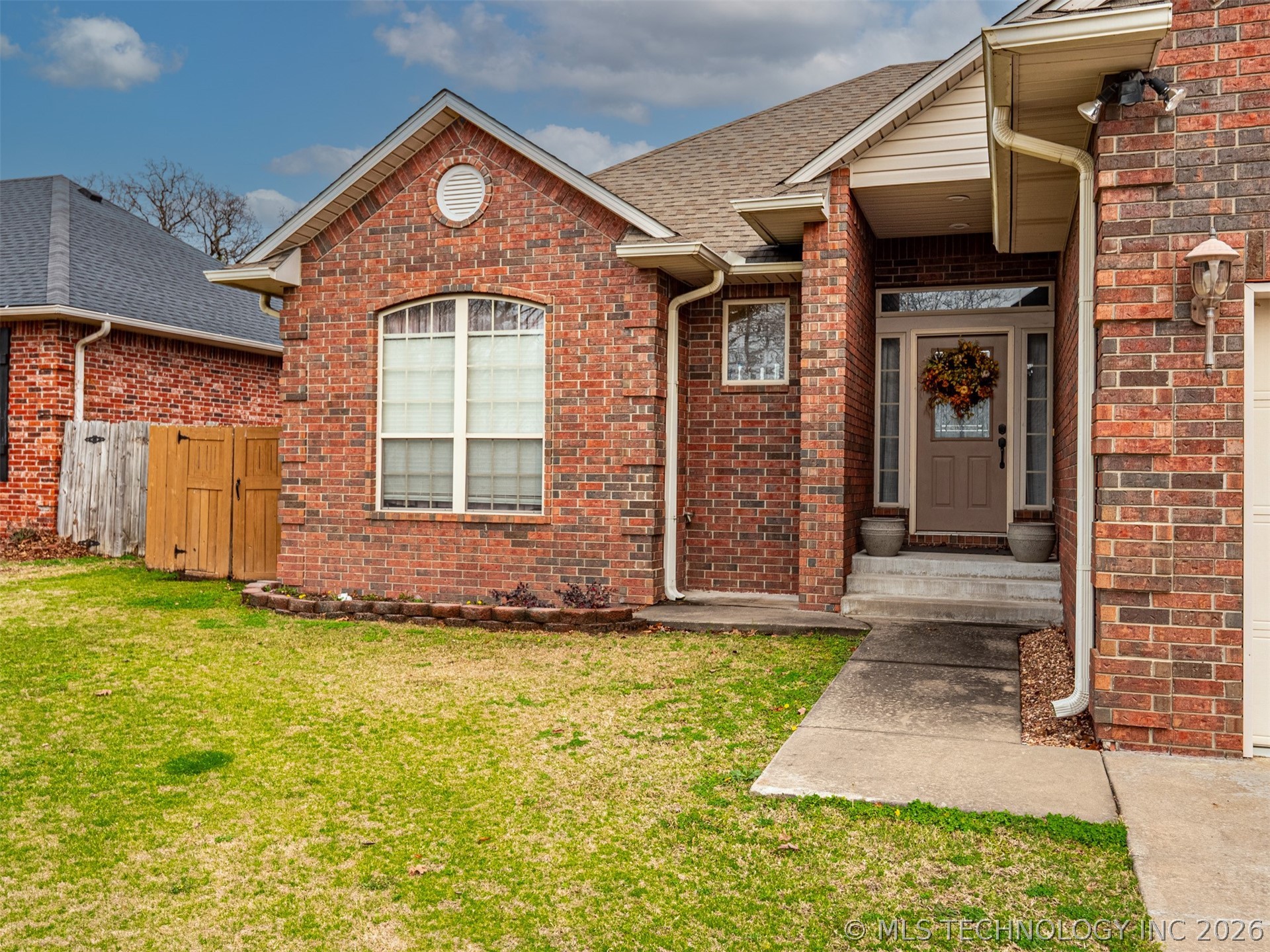 1410 S 5th Street Property Photo 3