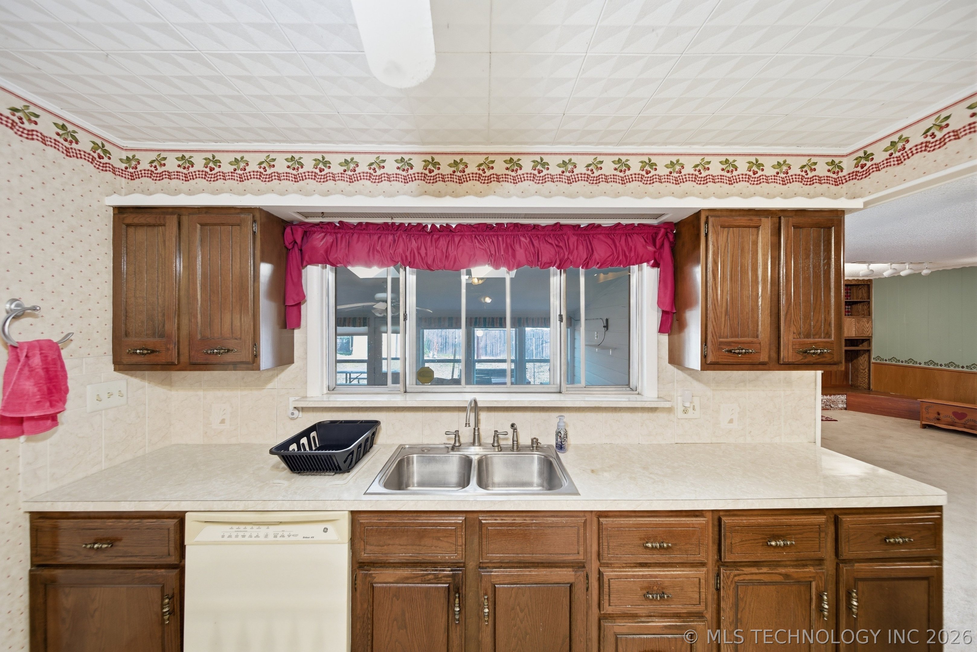 5117 E 23rd Street Property Photo 13