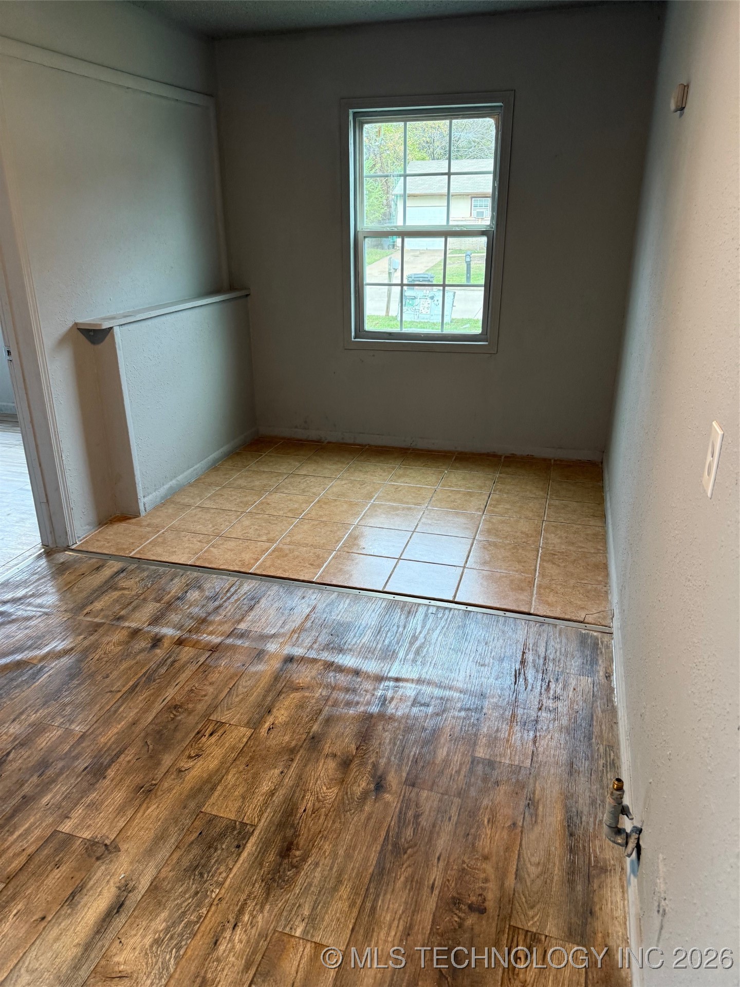 4624 N Cheyenne Avenue Property Photo 3