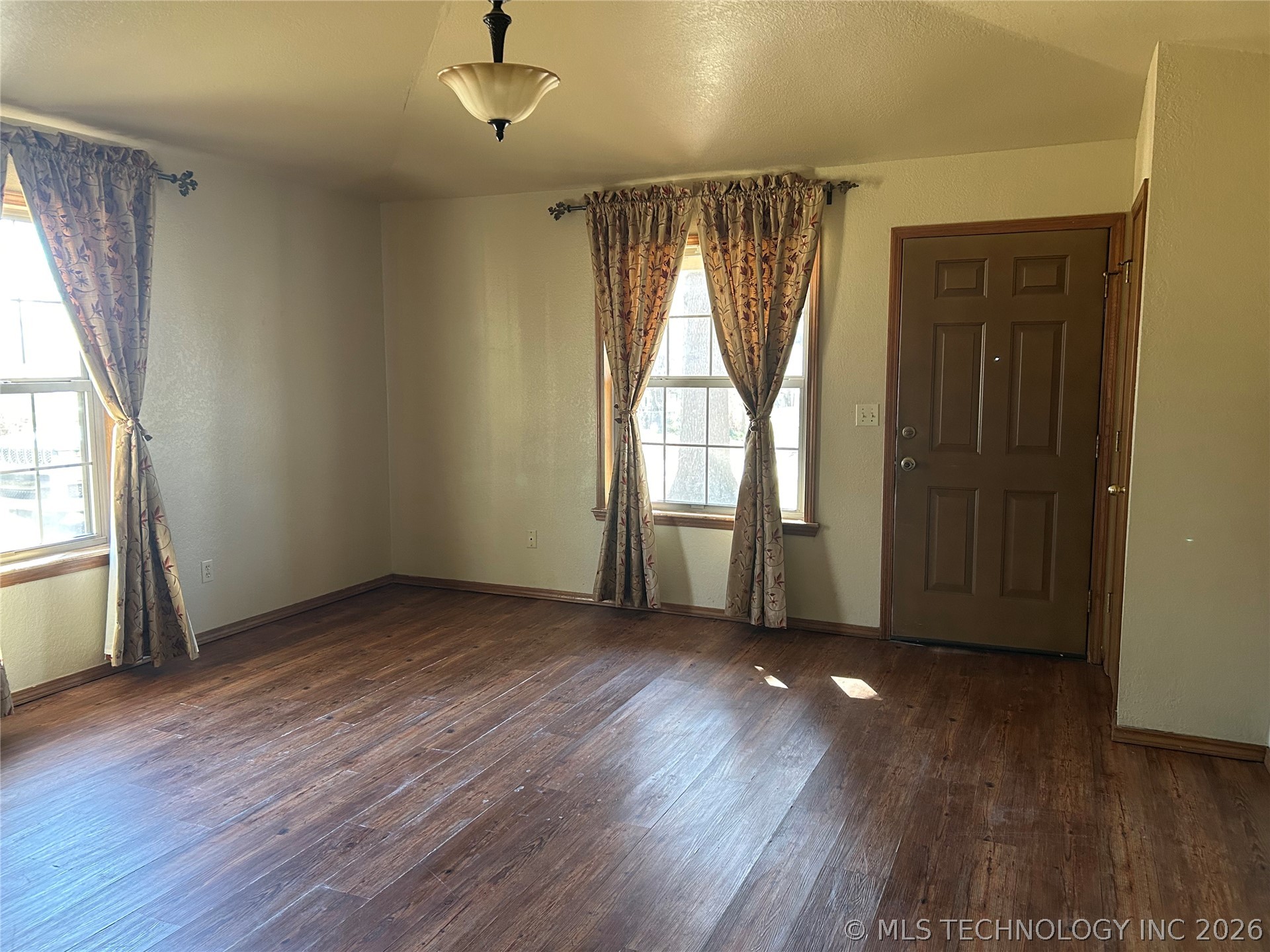 710 Cavalry Street Property Photo 2