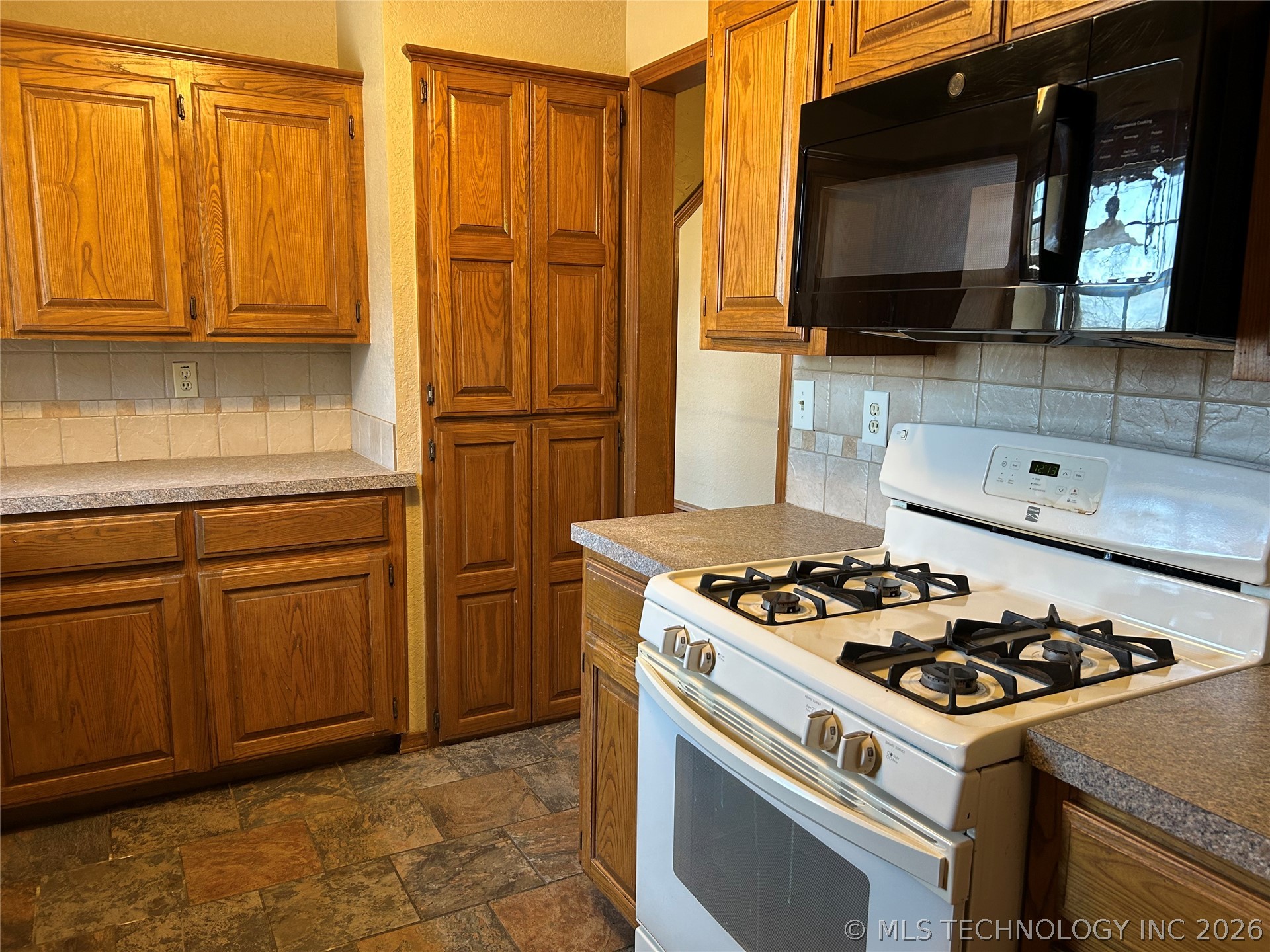 710 Cavalry Street Property Photo 5
