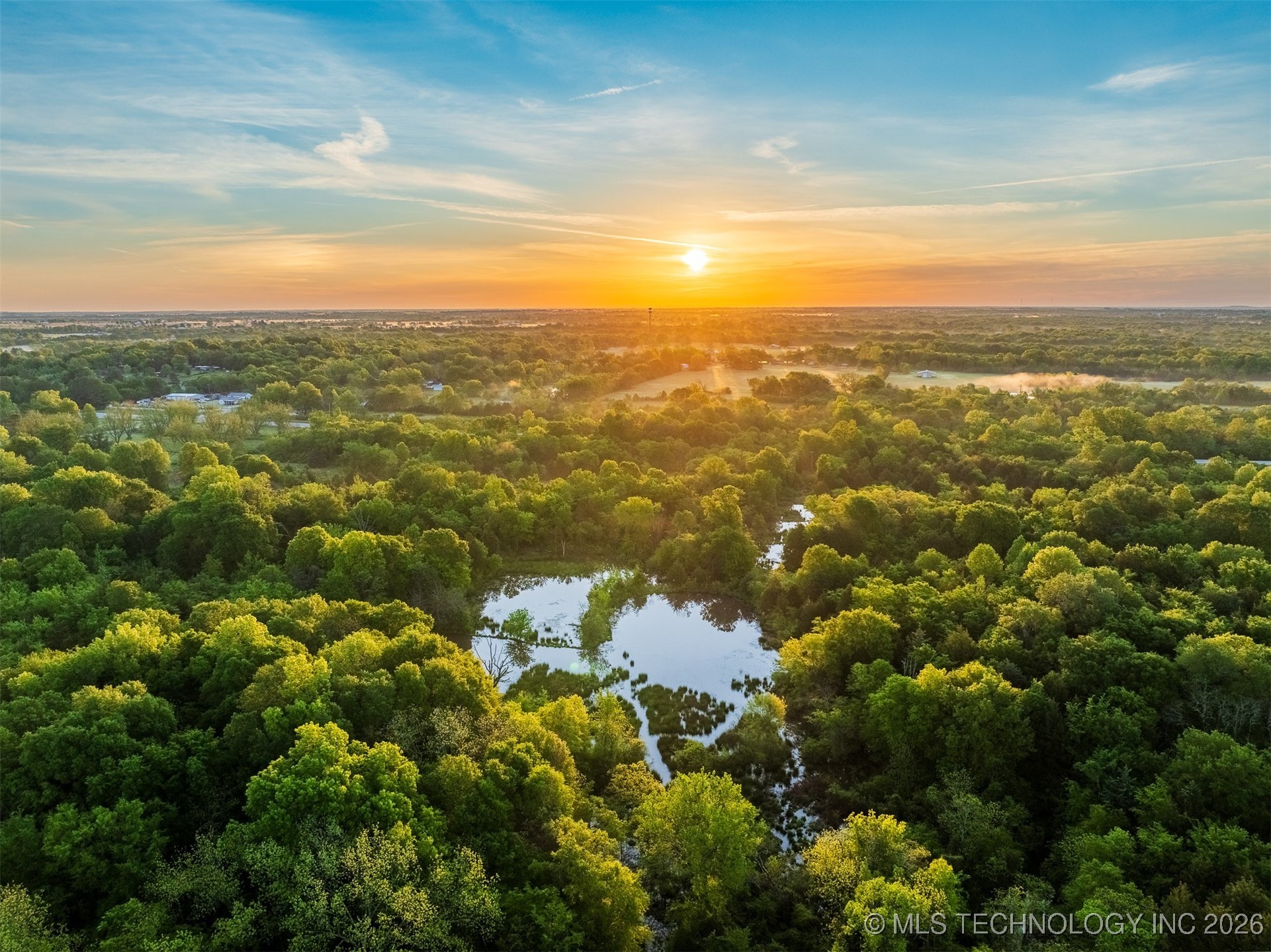 125 E Southbrook Avenue Property Photo 3