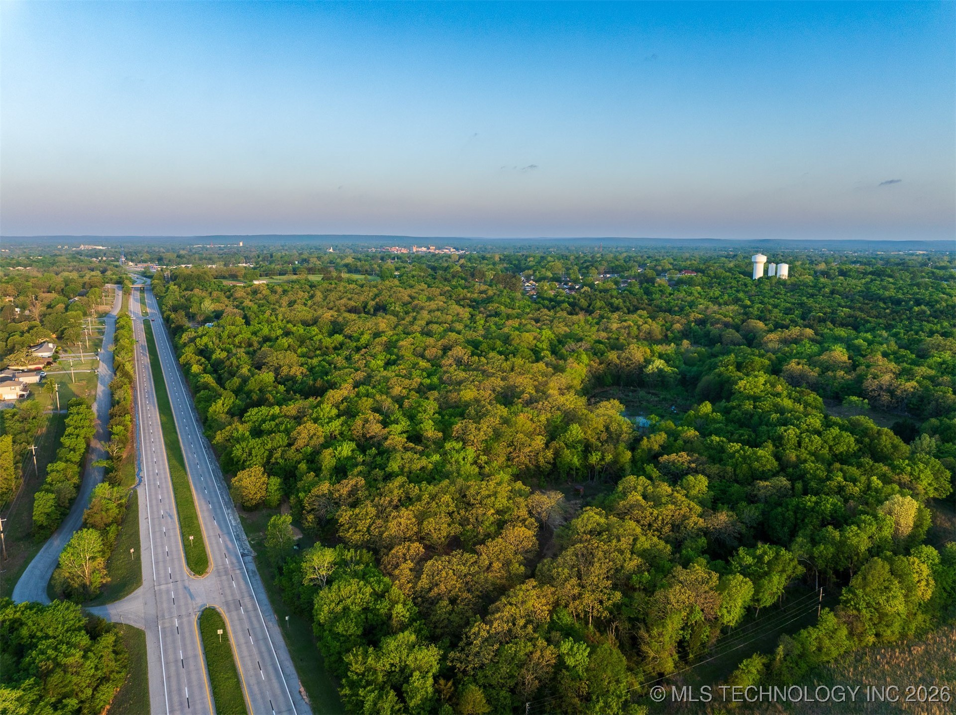 125 E Southbrook Avenue Property Photo 13