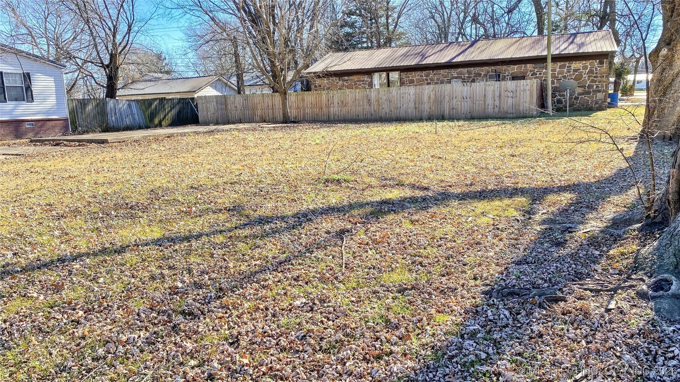 320 W Maple Street Property Photo 7