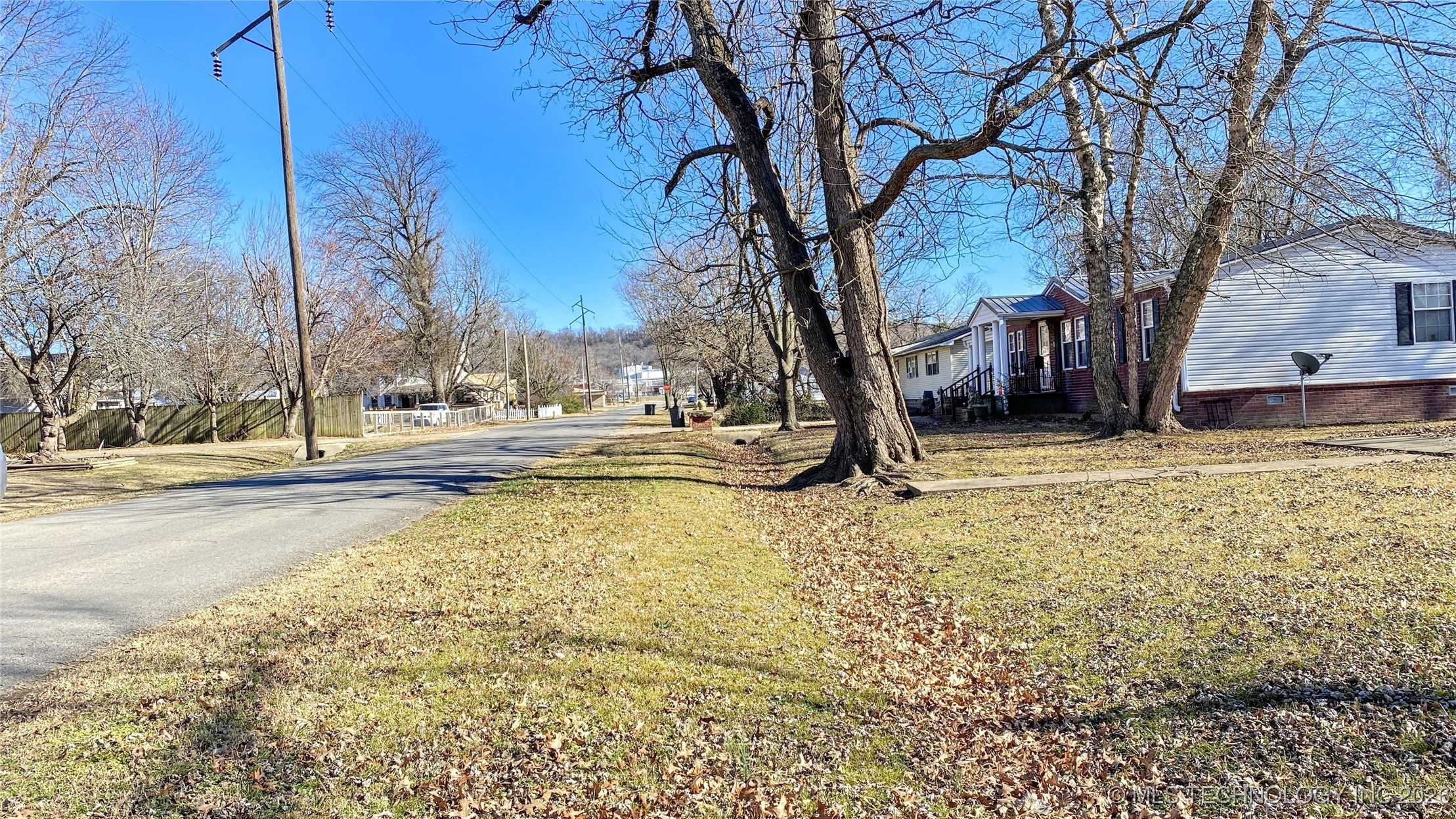 320 W Maple Street Property Photo 9