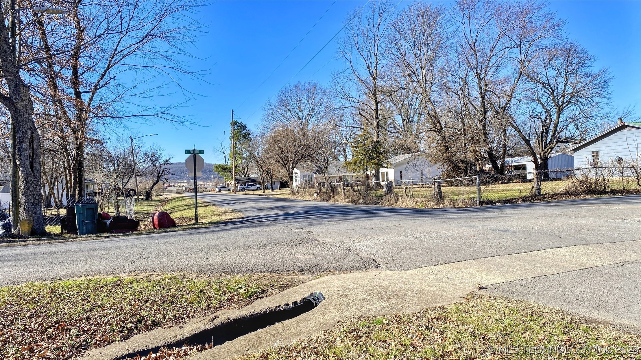 320 W Maple Street Property Photo 10