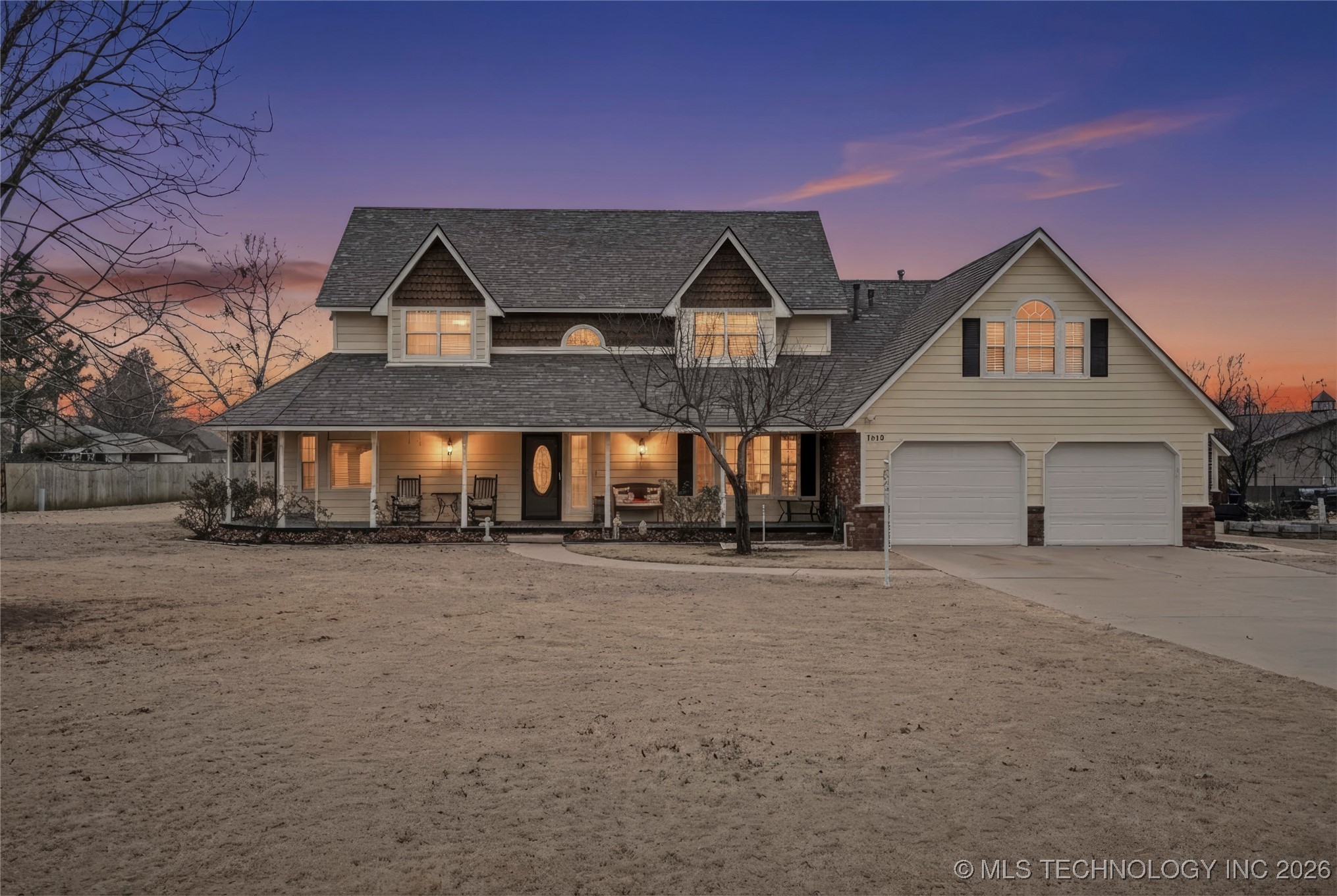 7918 N 156th East Avenue Property Photo 1