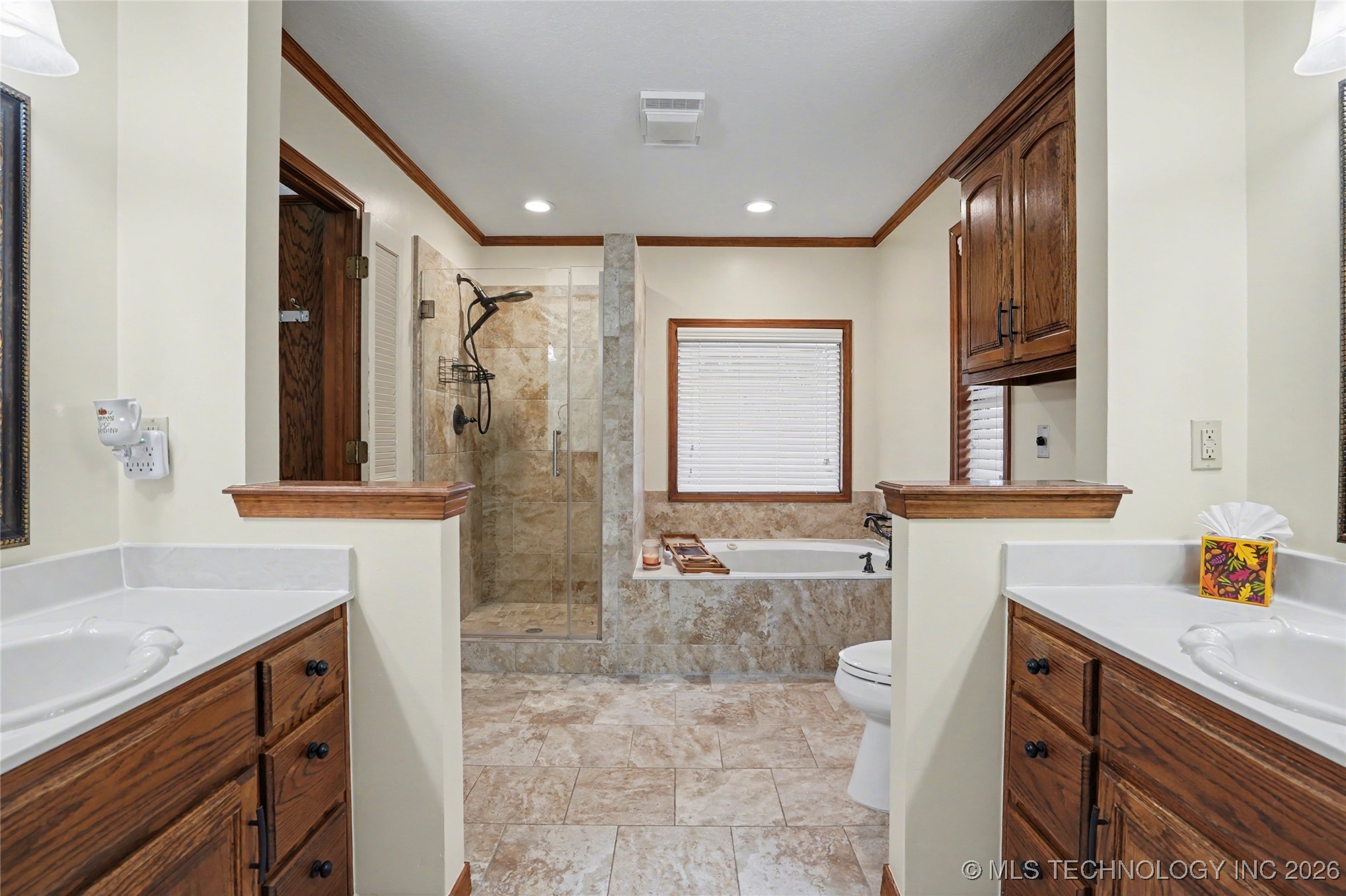 7918 N 156th East Avenue Property Photo 19