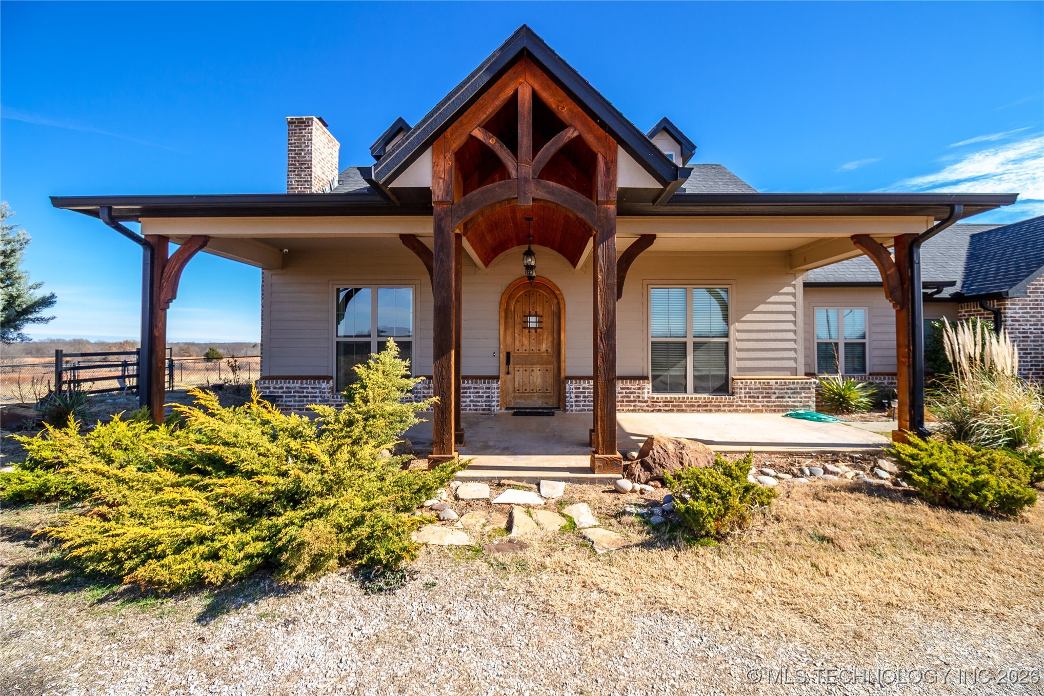 126 Lobo Property Photo 1