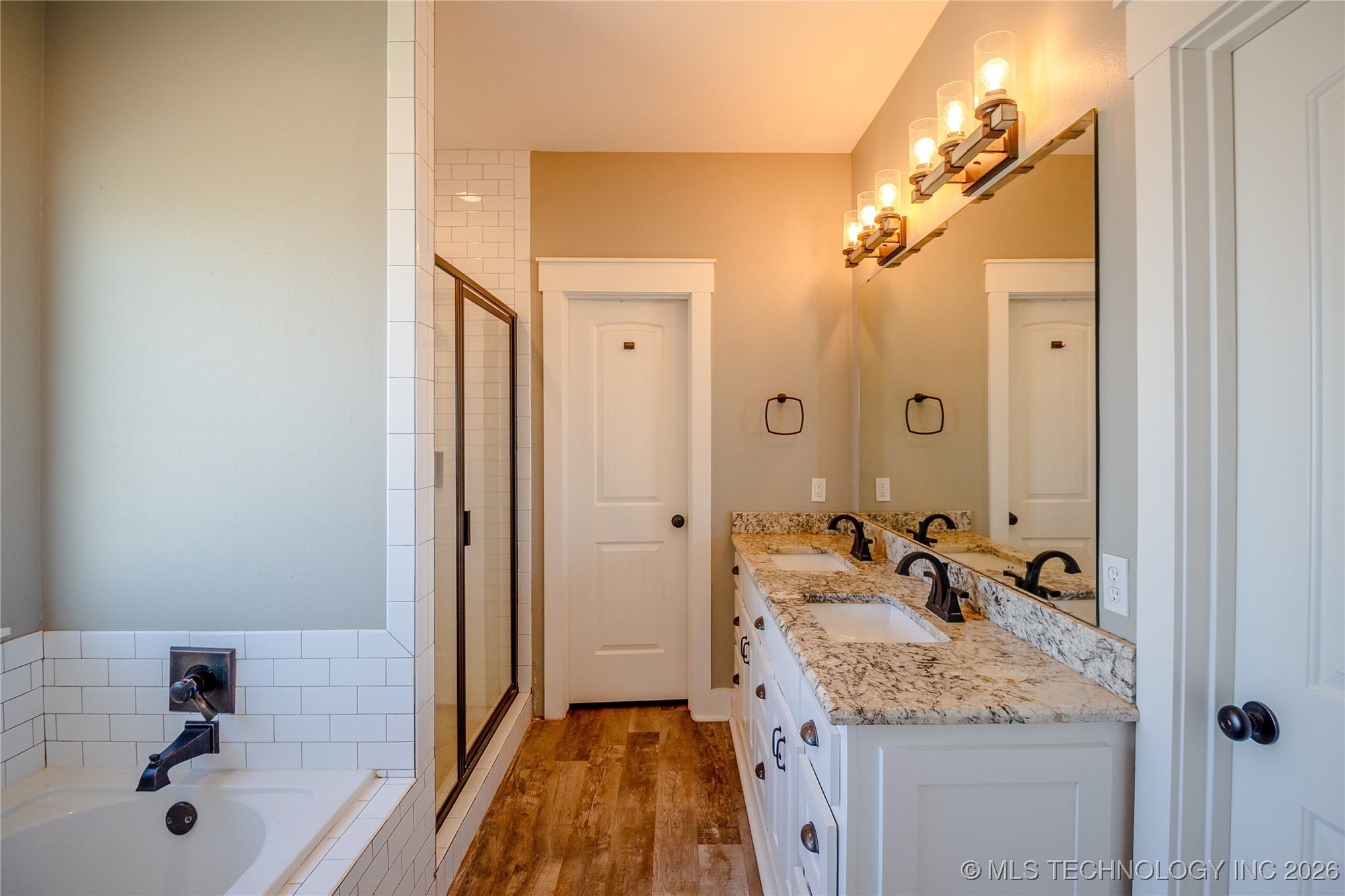 126 Lobo Property Photo 8