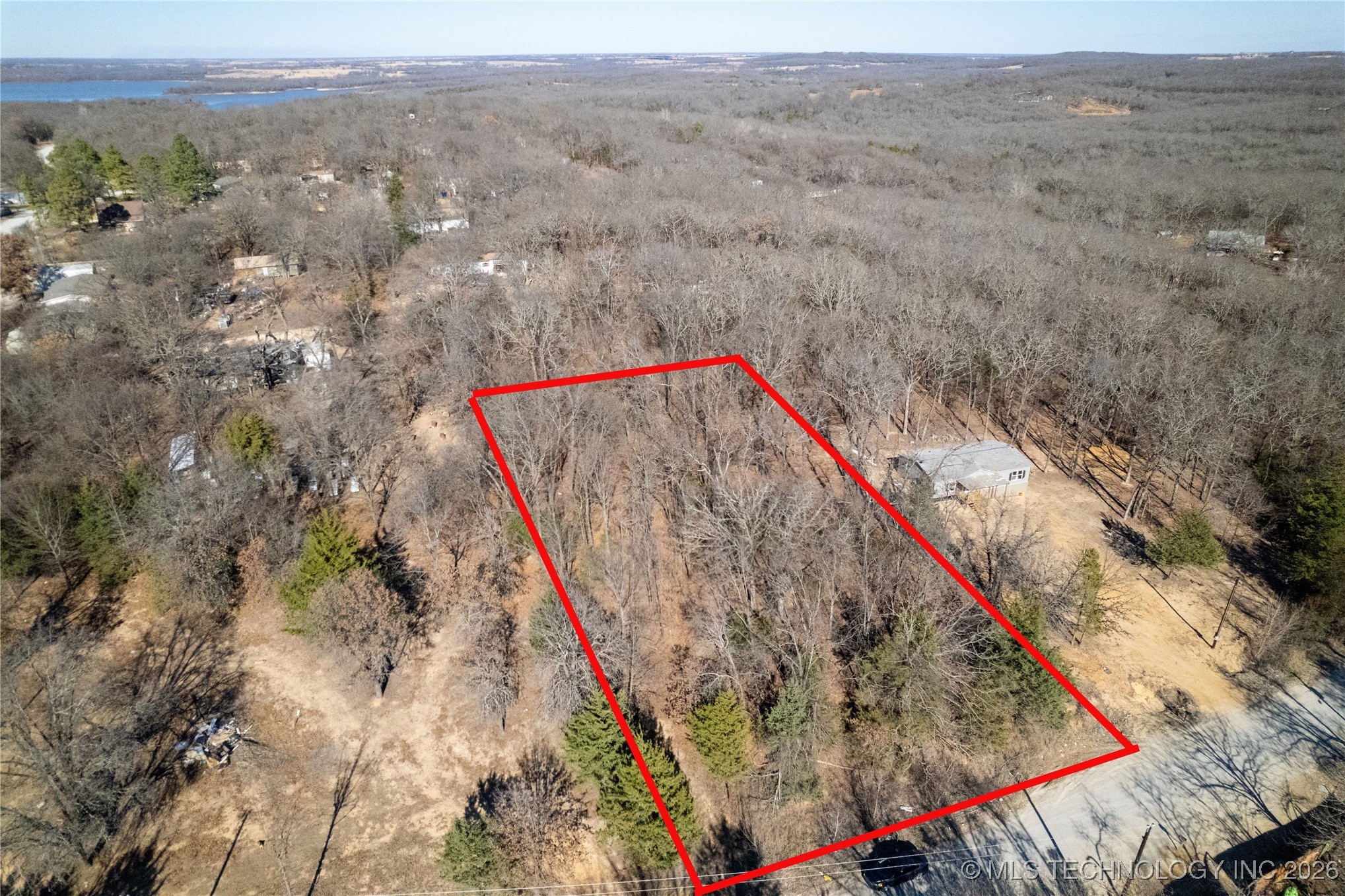 590 Crowder Road Property Photo 2