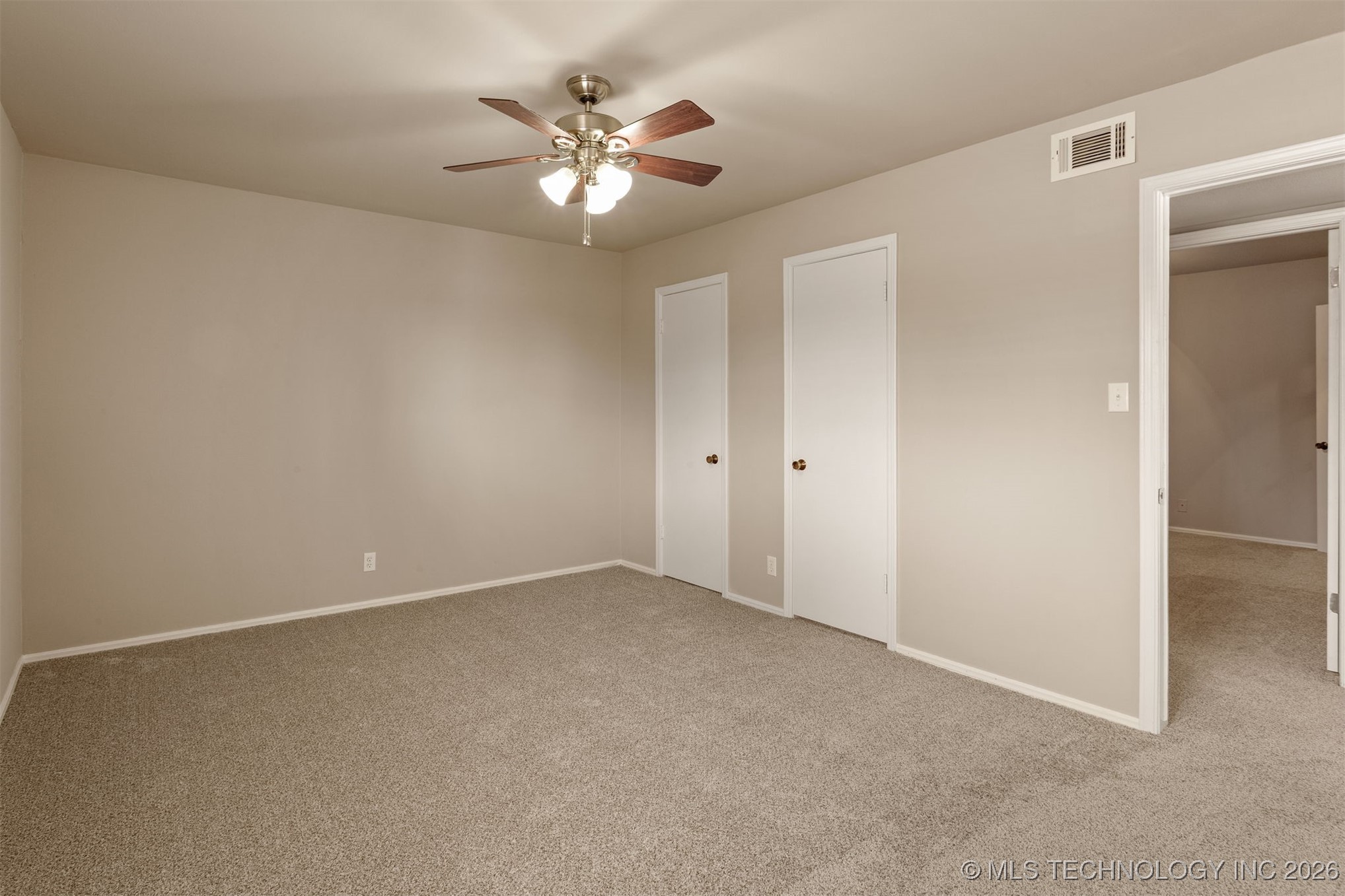 4303 E 68th Street 628 Property Photo 27