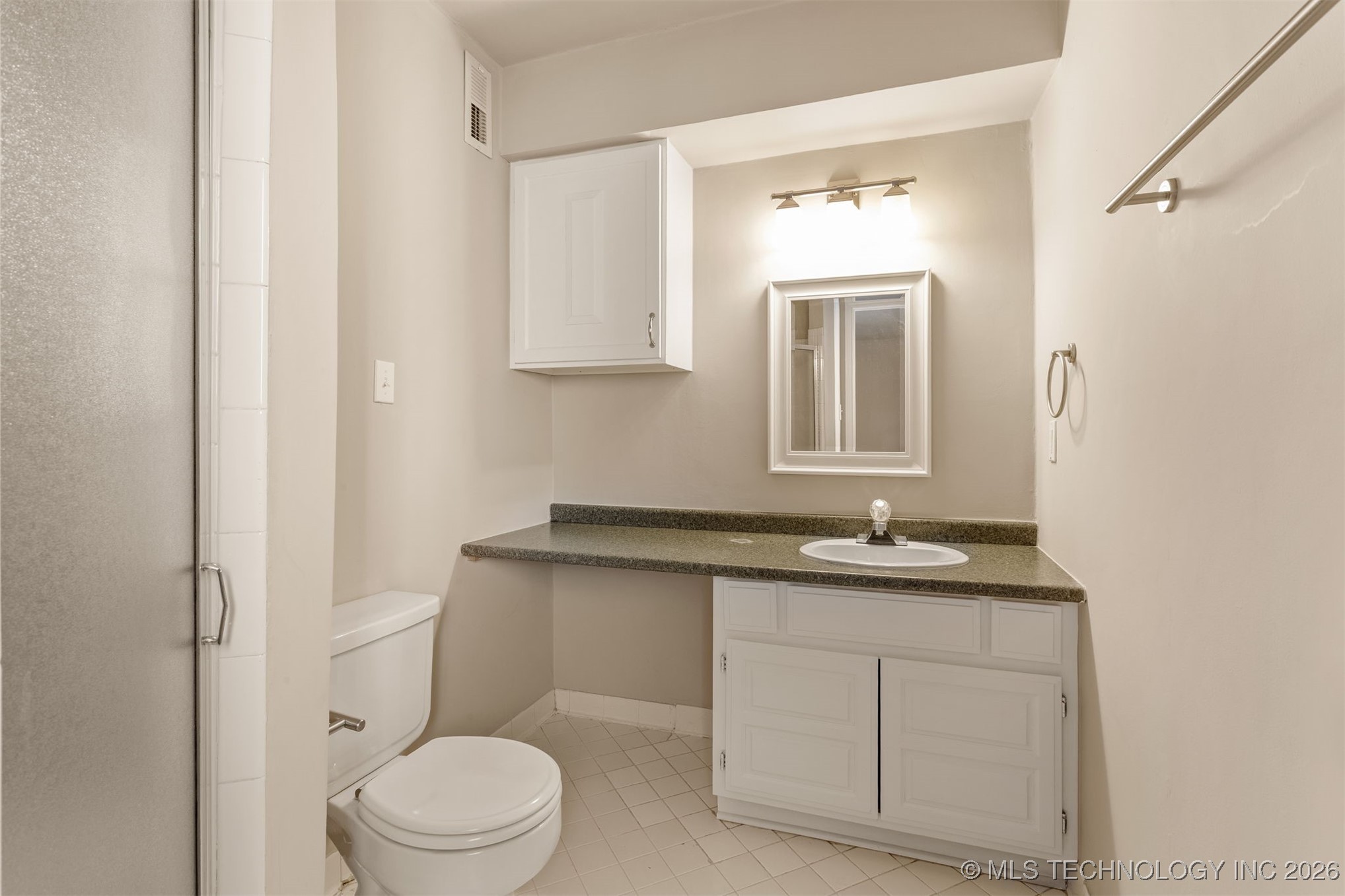 4303 E 68th Street 628 Property Photo 28