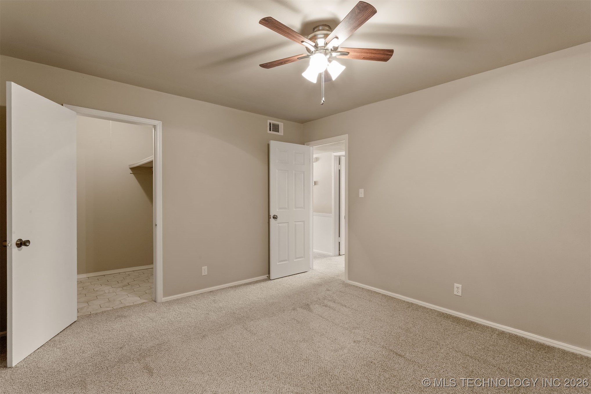 4303 E 68th Street 628 Property Photo 30