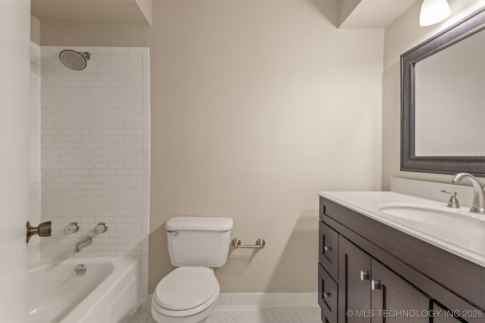 4303 E 68th Street 628 Property Photo 31