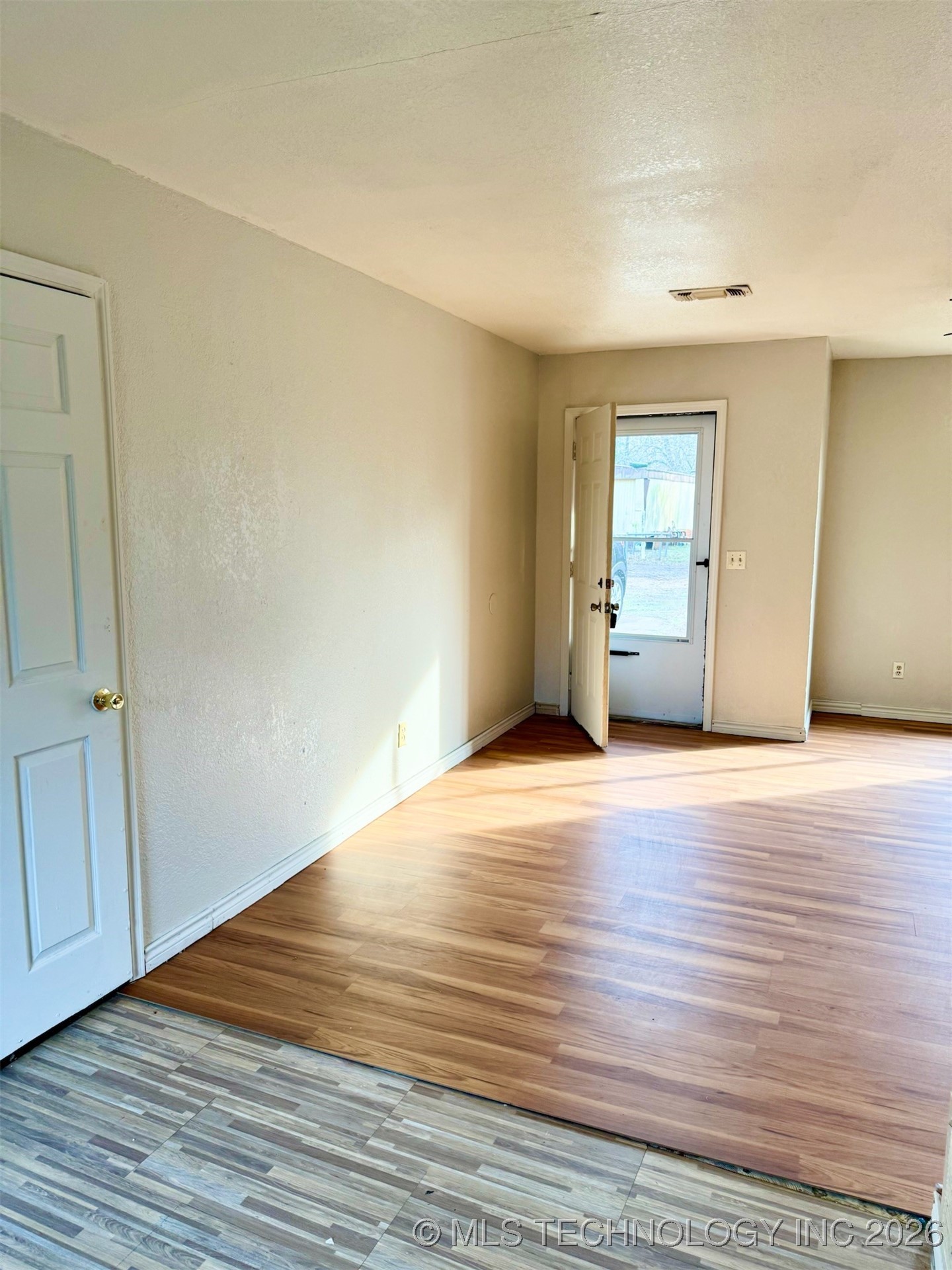 1408 Kiamichi Street Property Photo 4