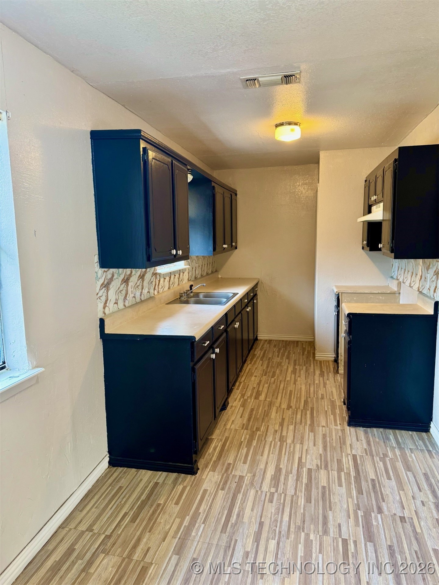 1408 Kiamichi Street Property Photo 9