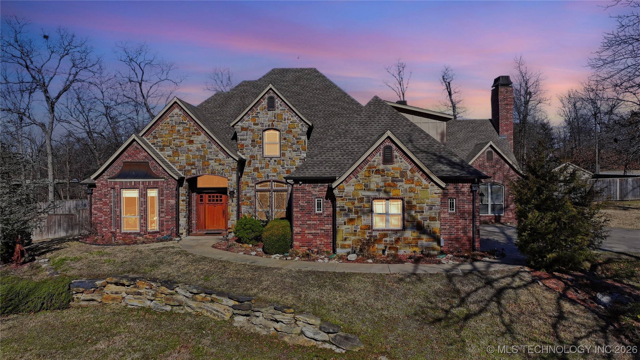 18810 Timberlake Drive Property Photo 1