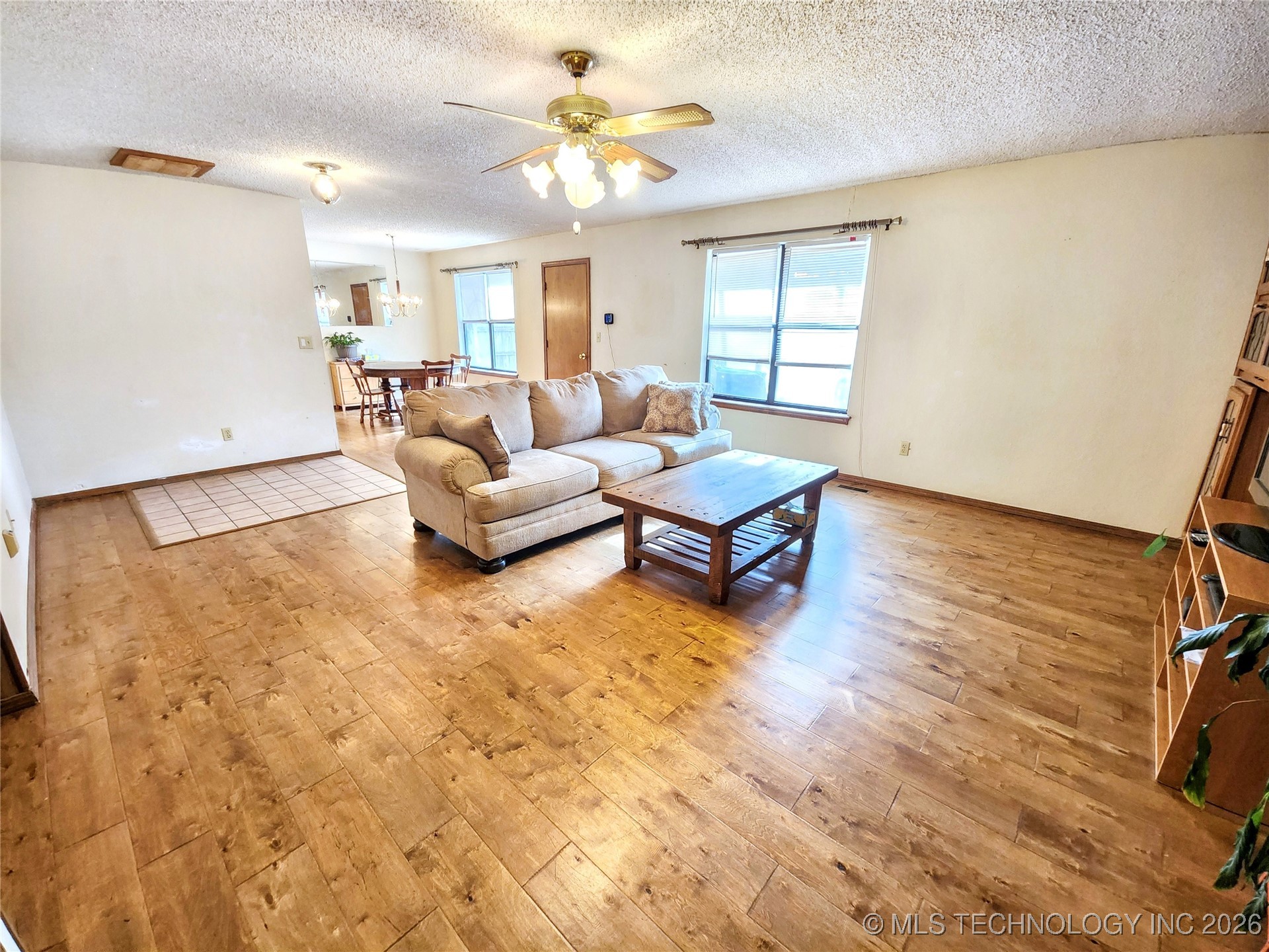 606 Jeffery Street Property Photo 13