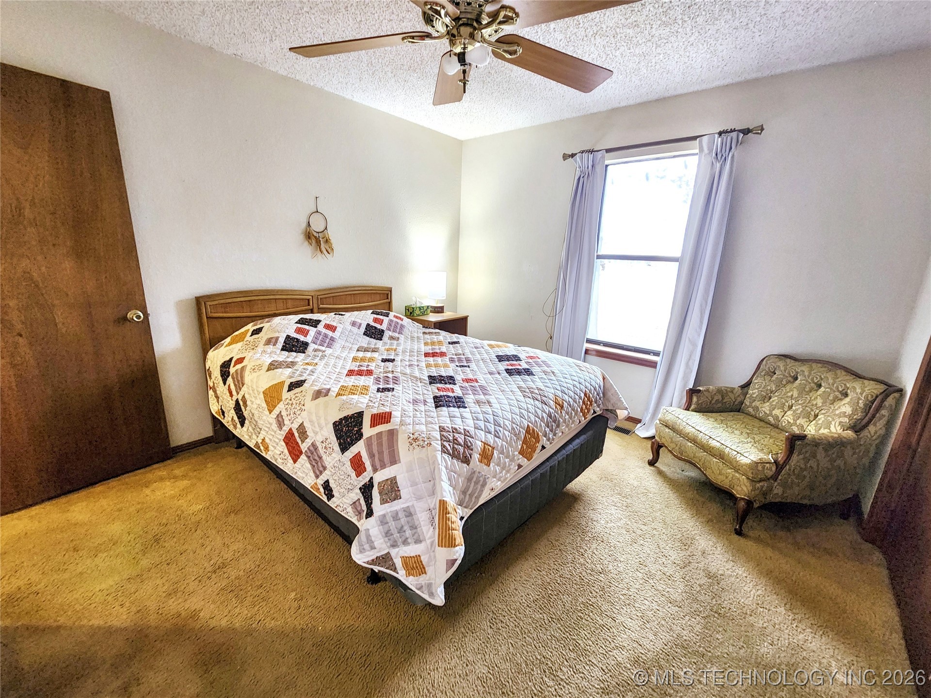 606 Jeffery Street Property Photo 40