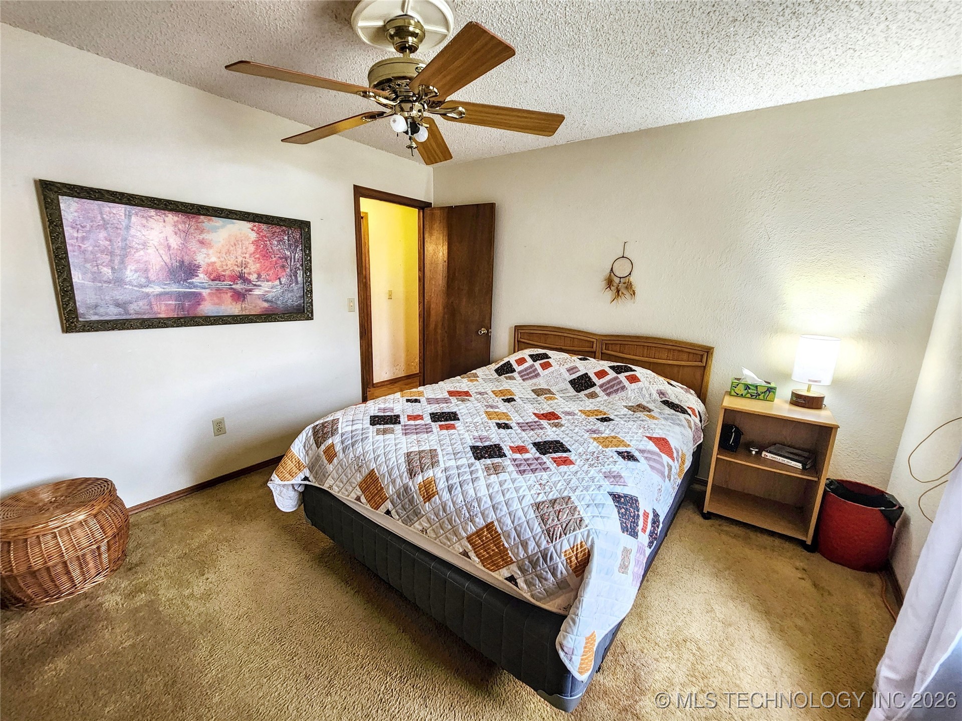 606 Jeffery Street Property Photo 41