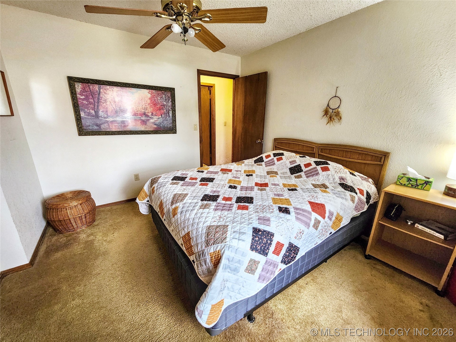 606 Jeffery Street Property Photo 42