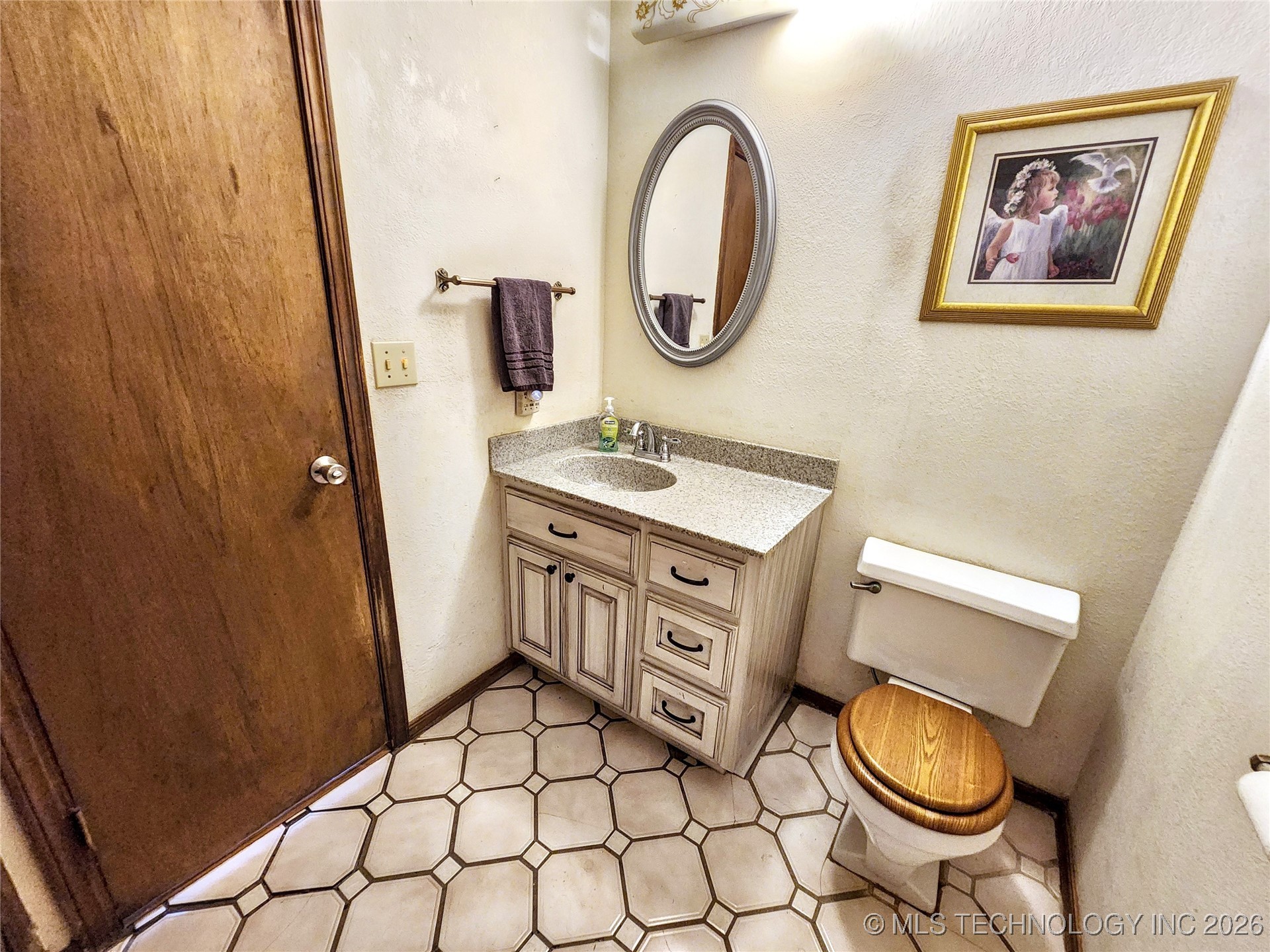 606 Jeffery Street Property Photo 47