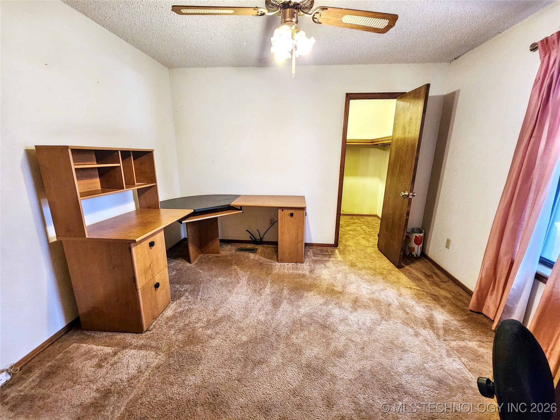 606 Jeffery Street Property Photo 50