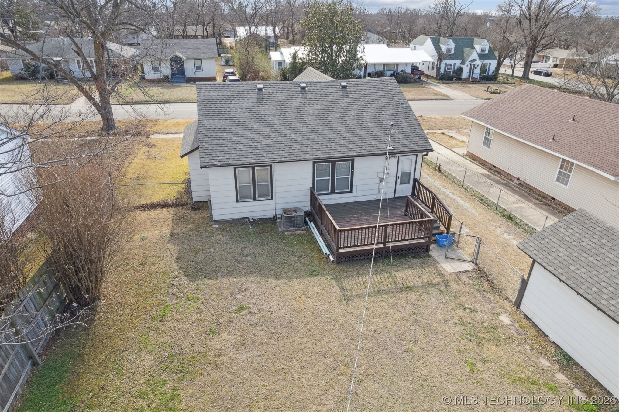 620 W 23rd Property Photo 6