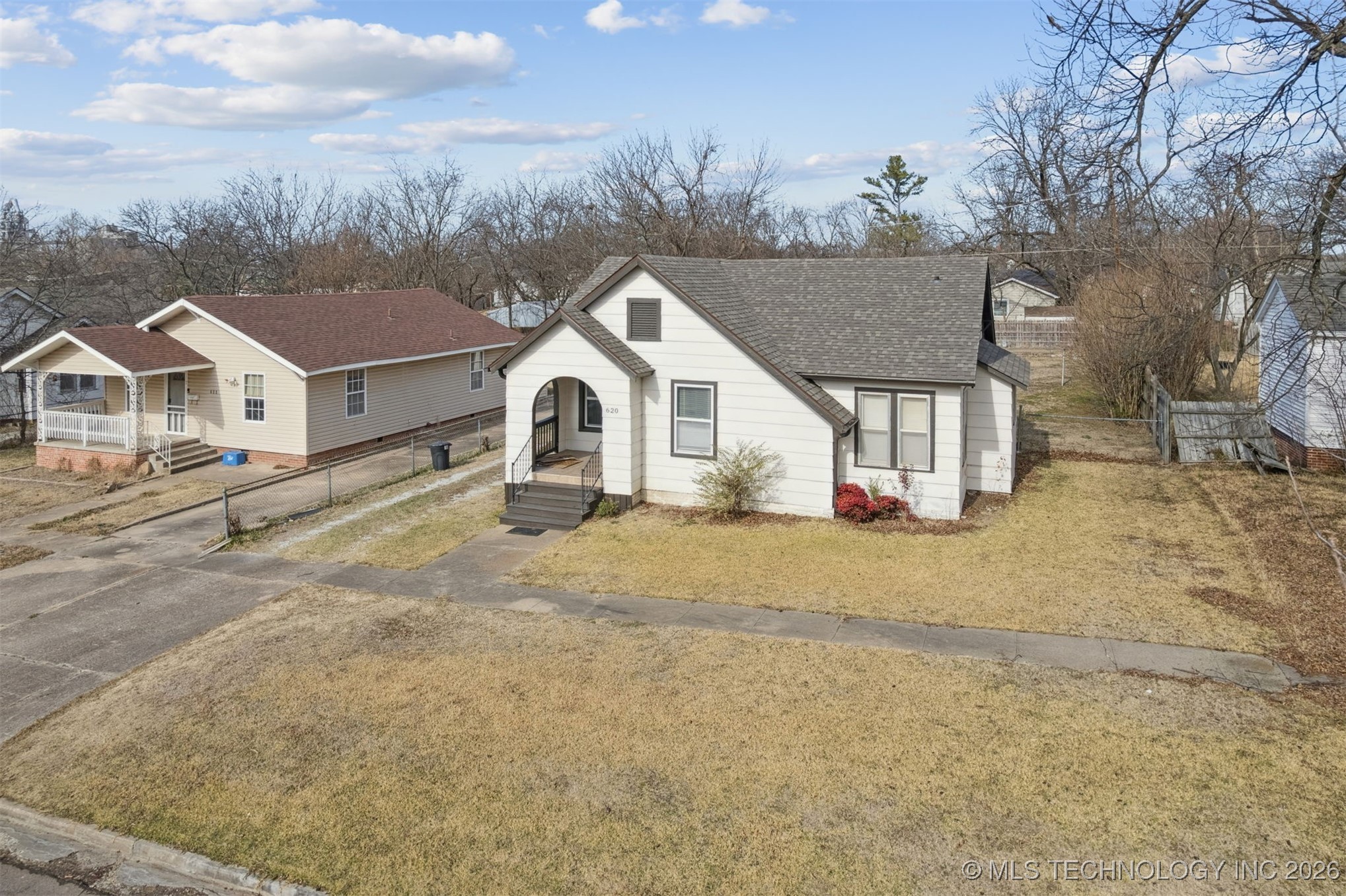 620 W 23rd Property Photo 22