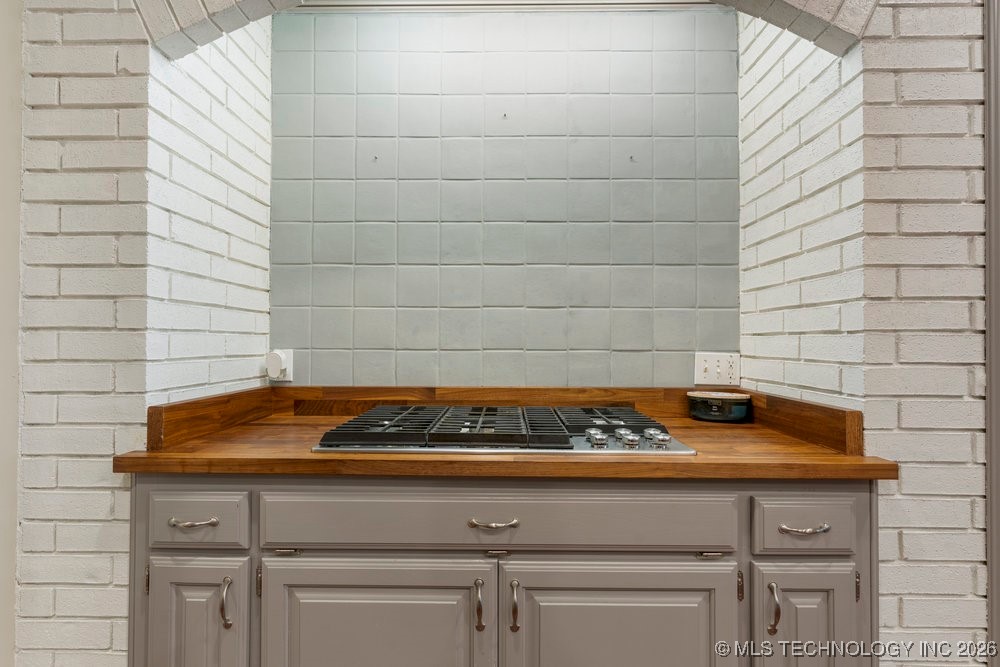 8766 Haskell Drive Property Photo 15