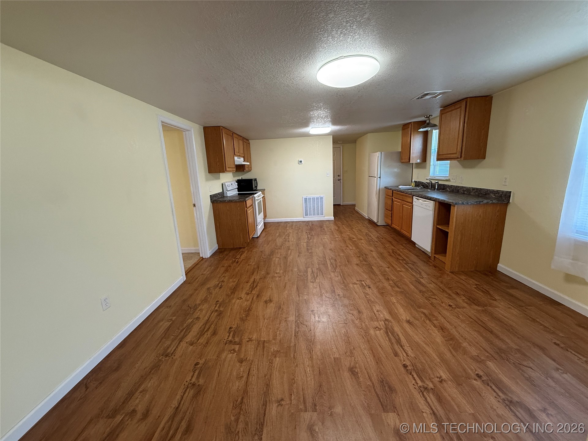 415 S 12 Street Property Photo 12