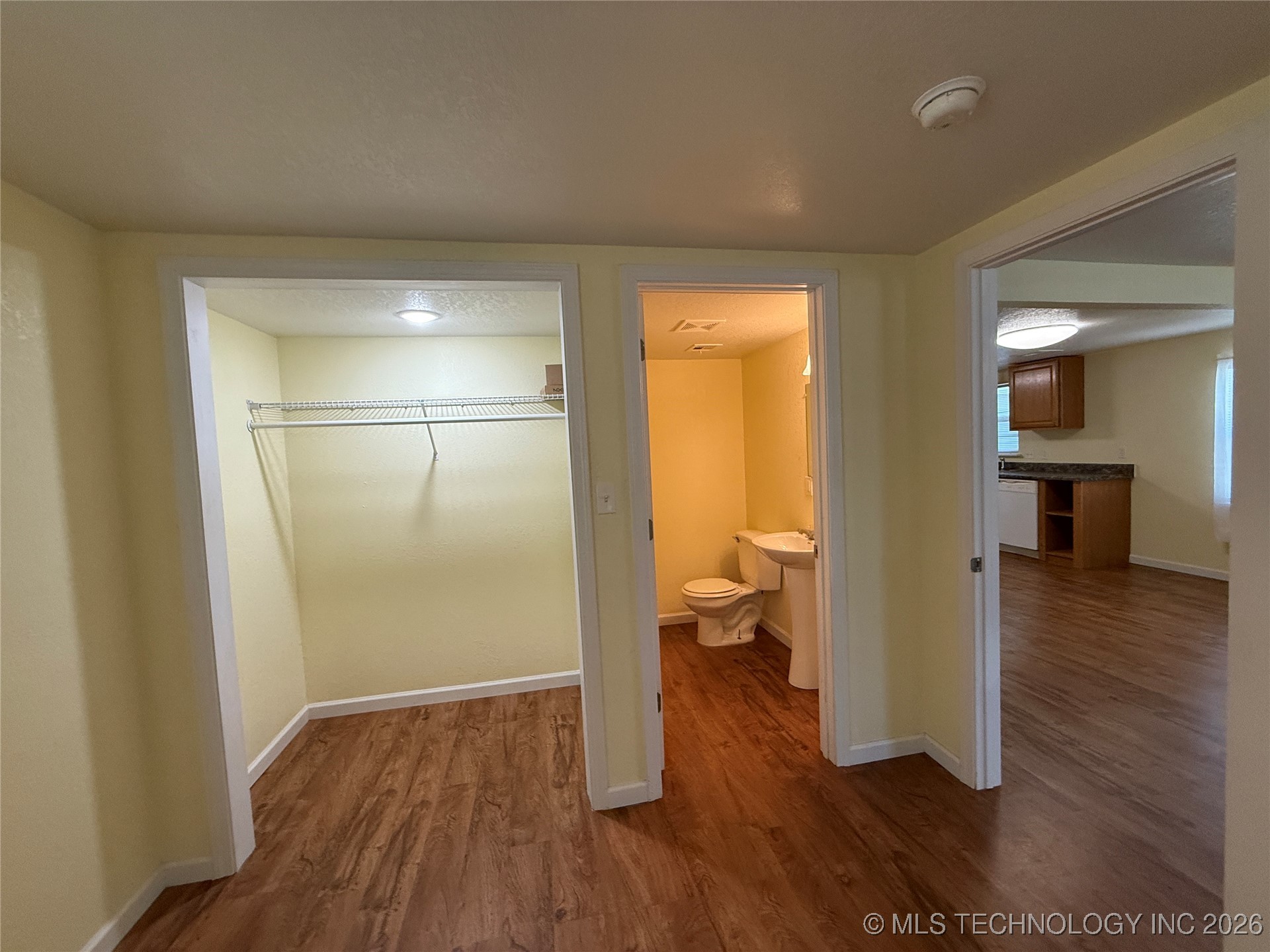 415 S 12 Street Property Photo 16