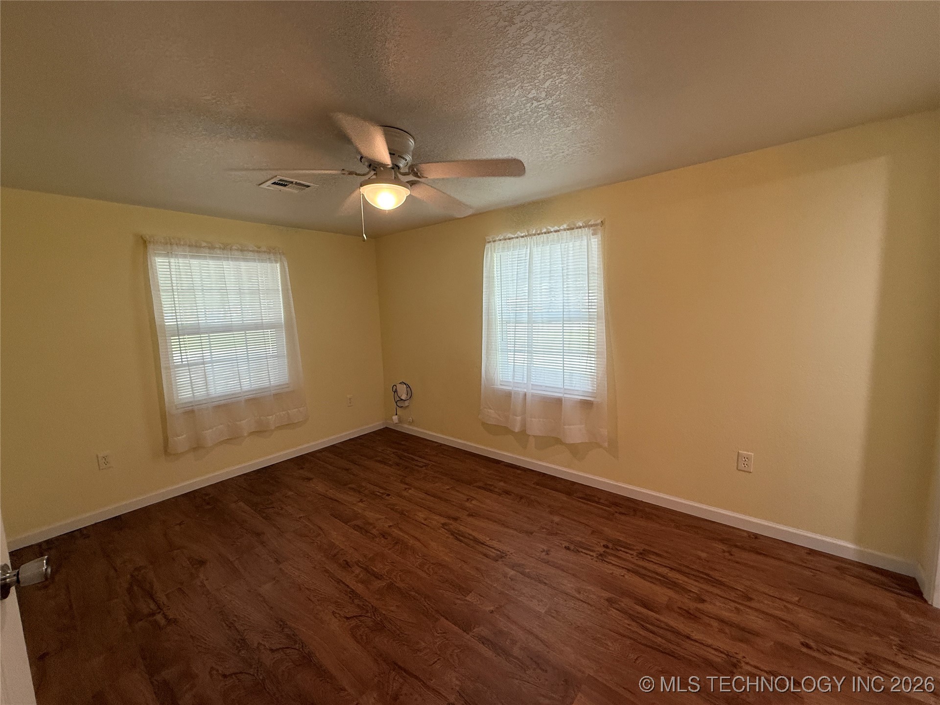 415 S 12 Street Property Photo 18