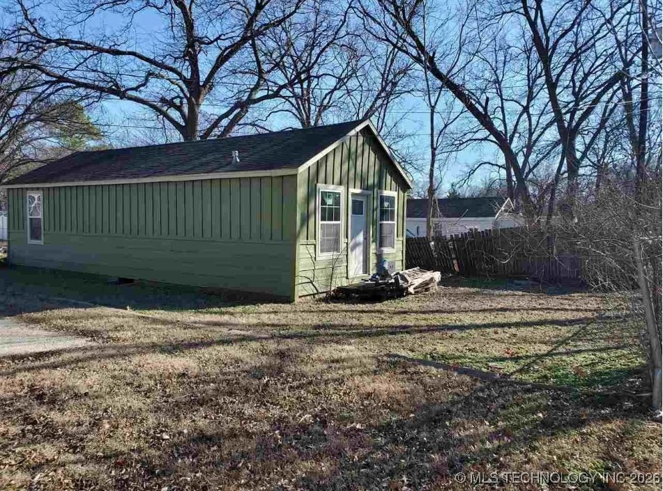 1012 S Knoblock Street Property Photo 17