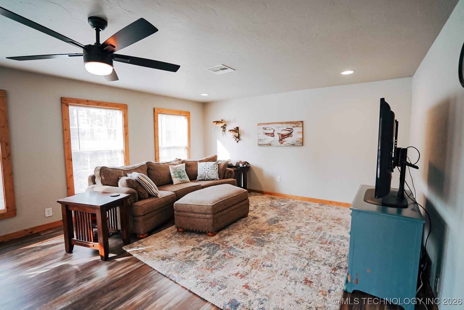 112535 S 4177 Property Photo 11