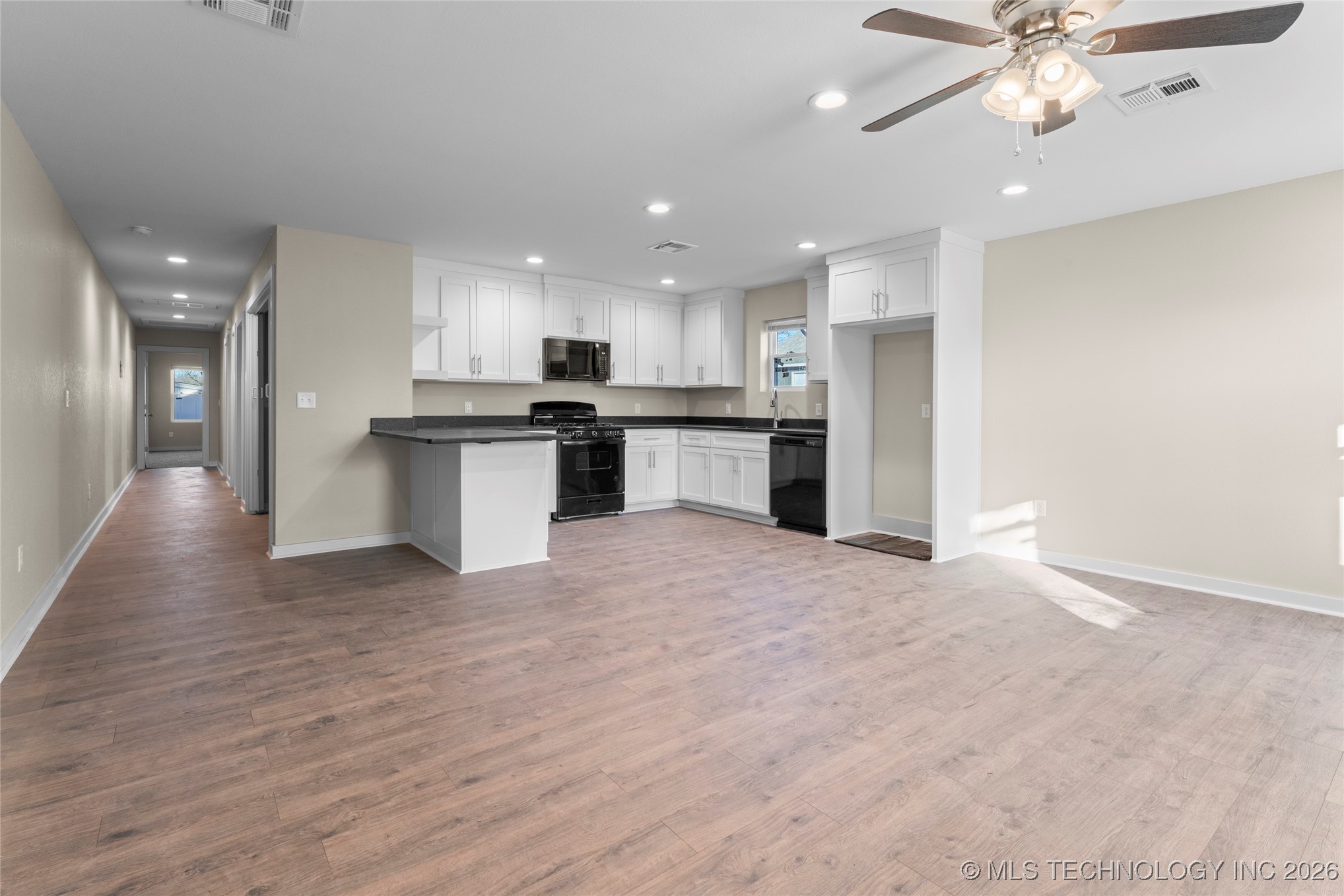 4740 S Vancouver Avenue Property Photo 9