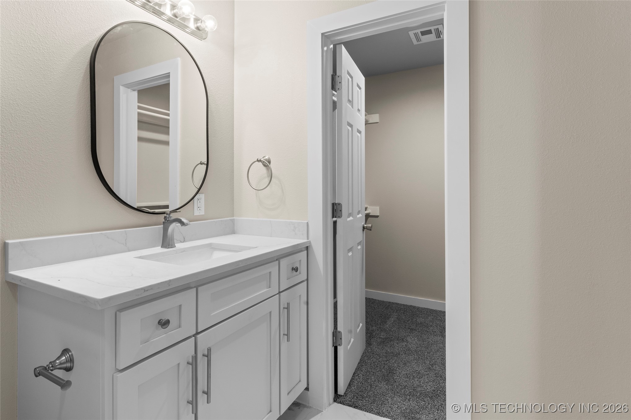 4740 S Vancouver Avenue Property Photo 14